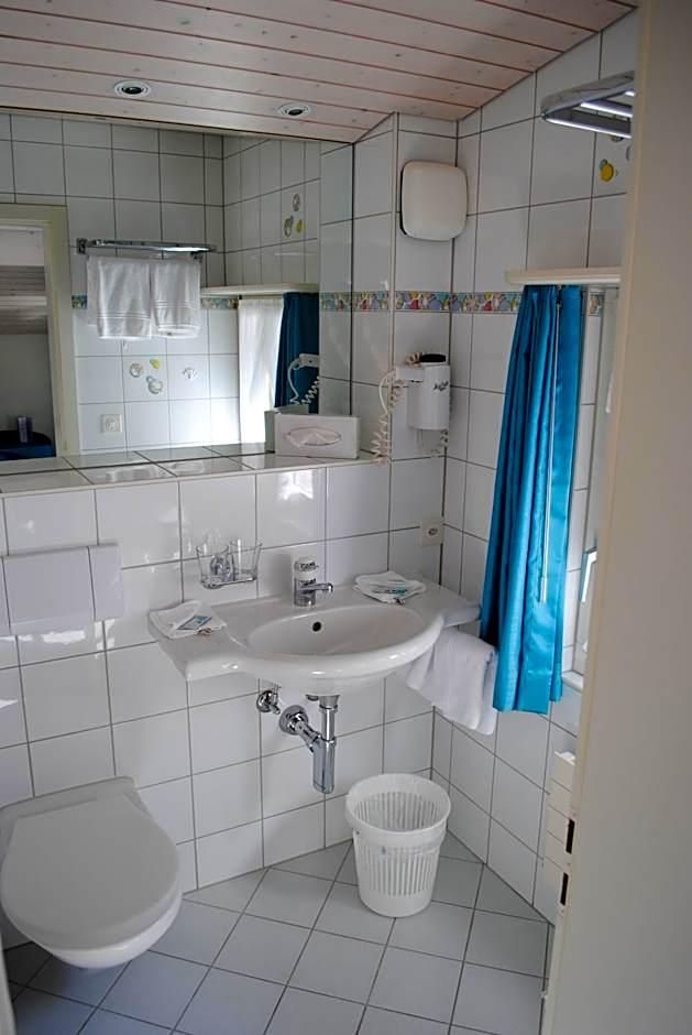 Standard Doppelzimmer mit Bergblick