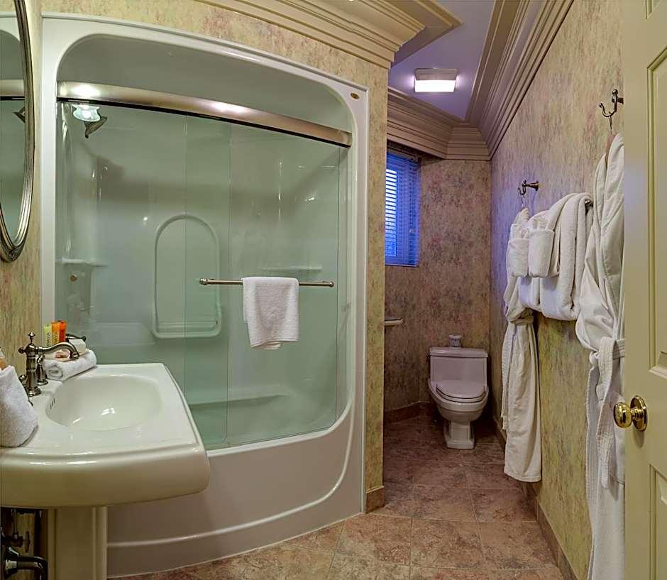 Executive Two-Bedroom Suite