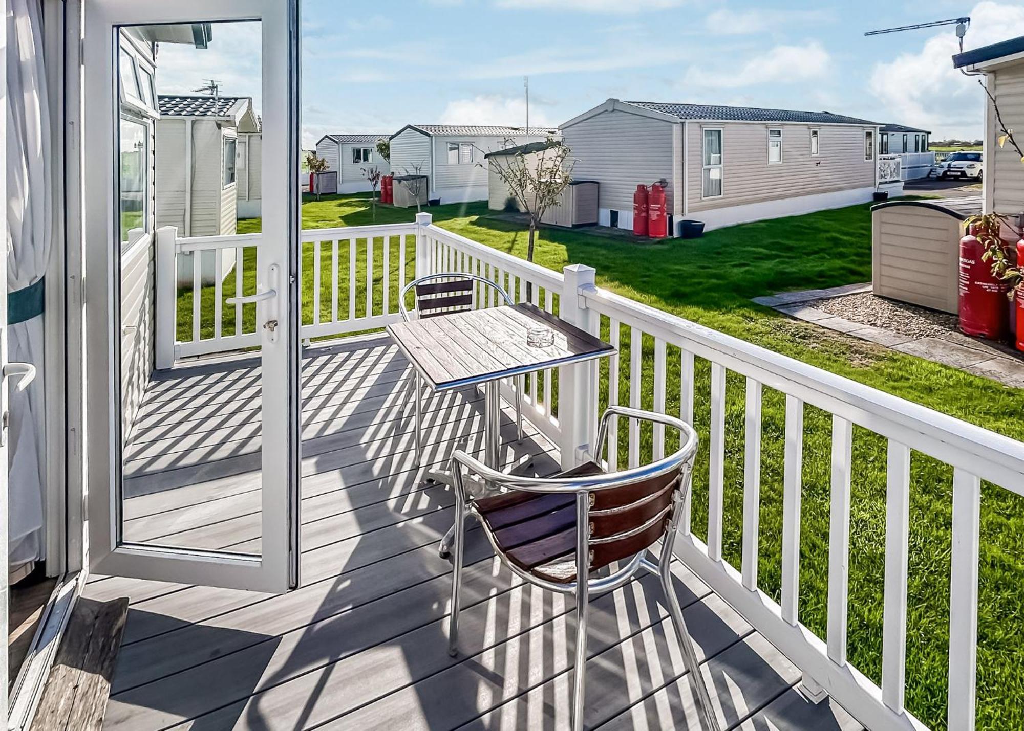 Mobile Home 24