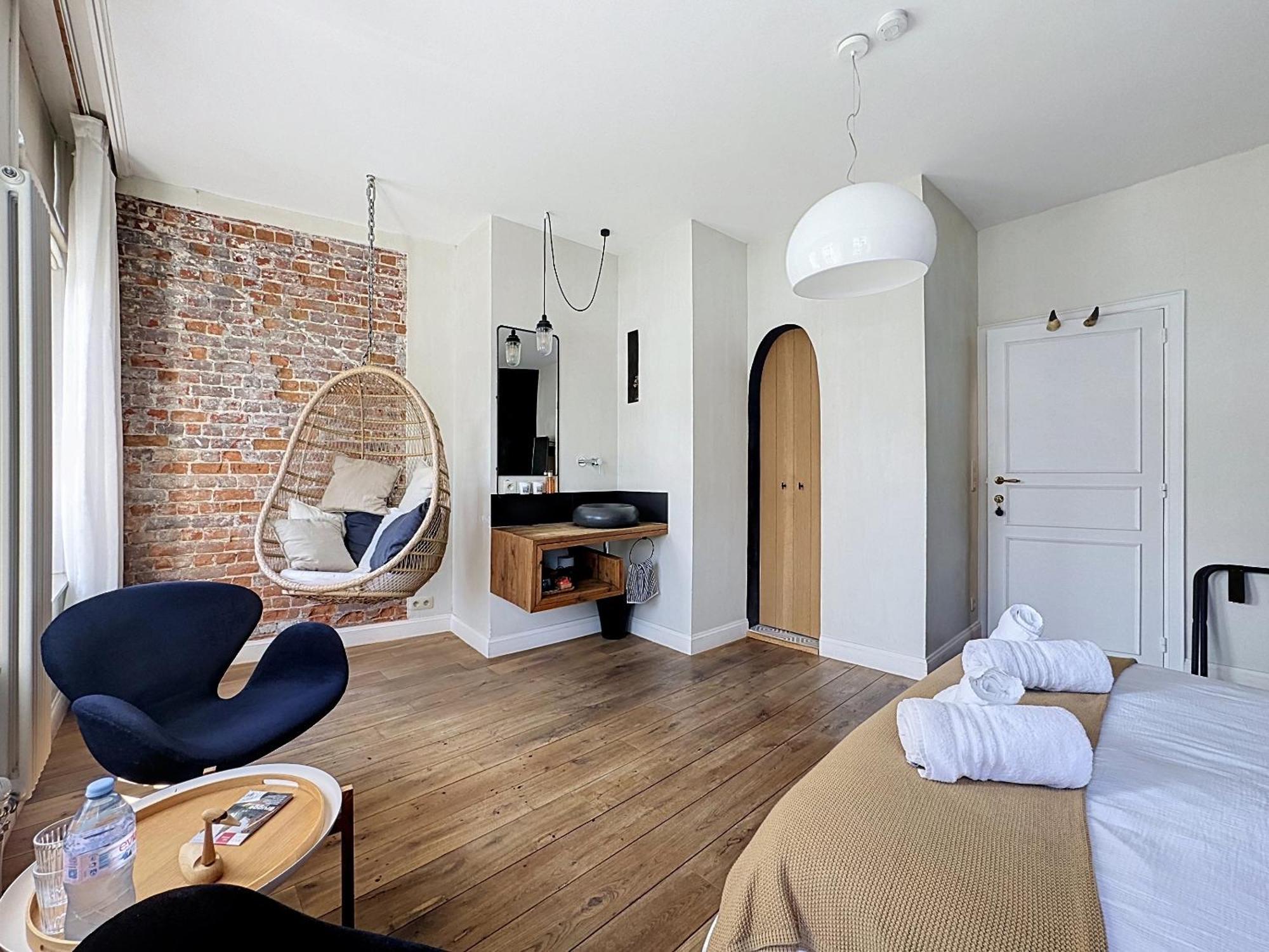 Deluxe King Room