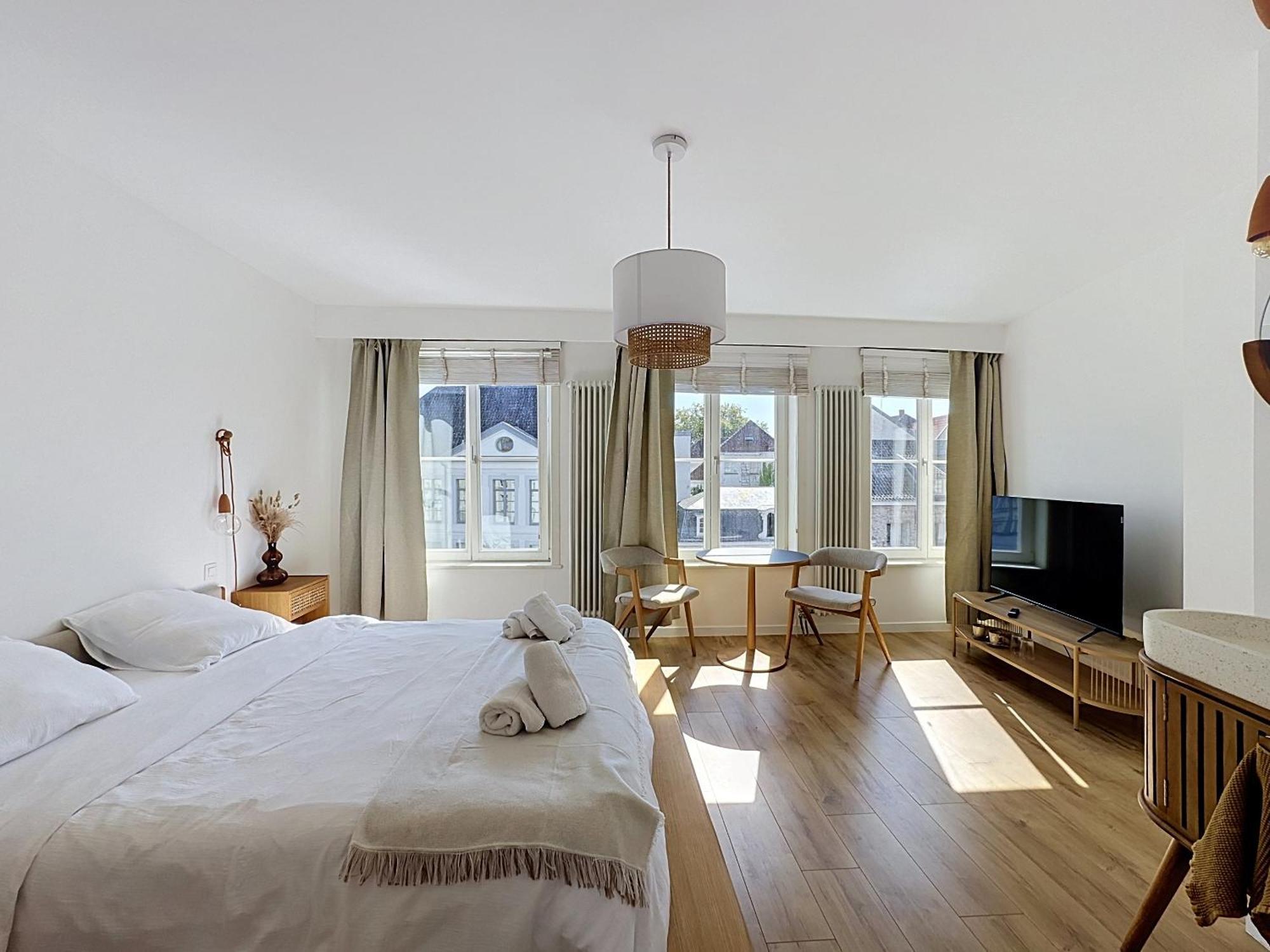 Deluxe King Room