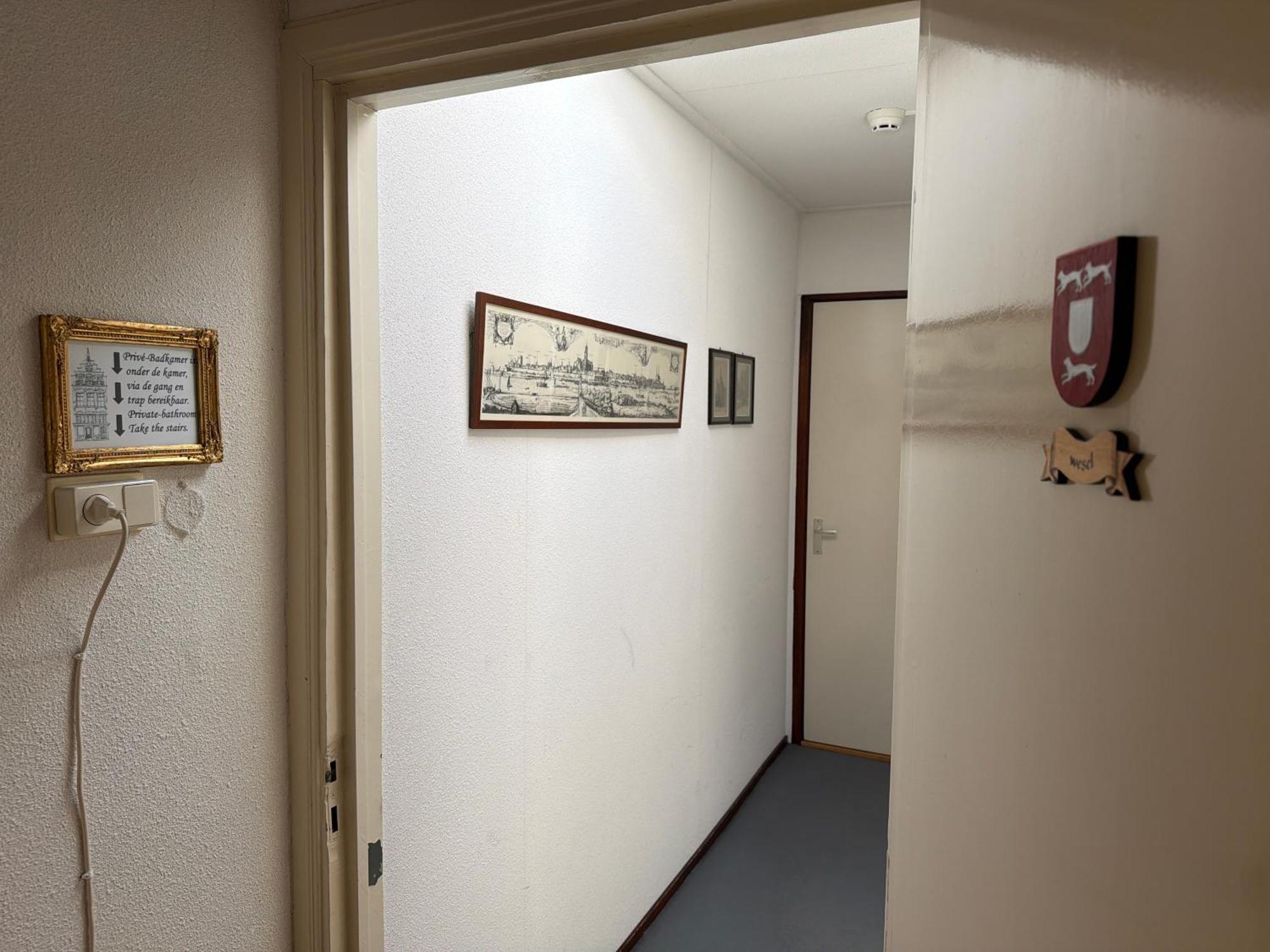 Tweepersoonskamer met een Eigen Externe Badkamer