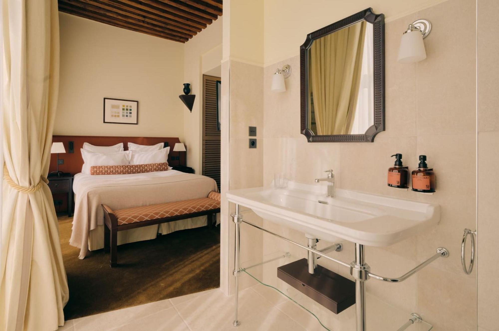 Two Rooms Suite Terrace