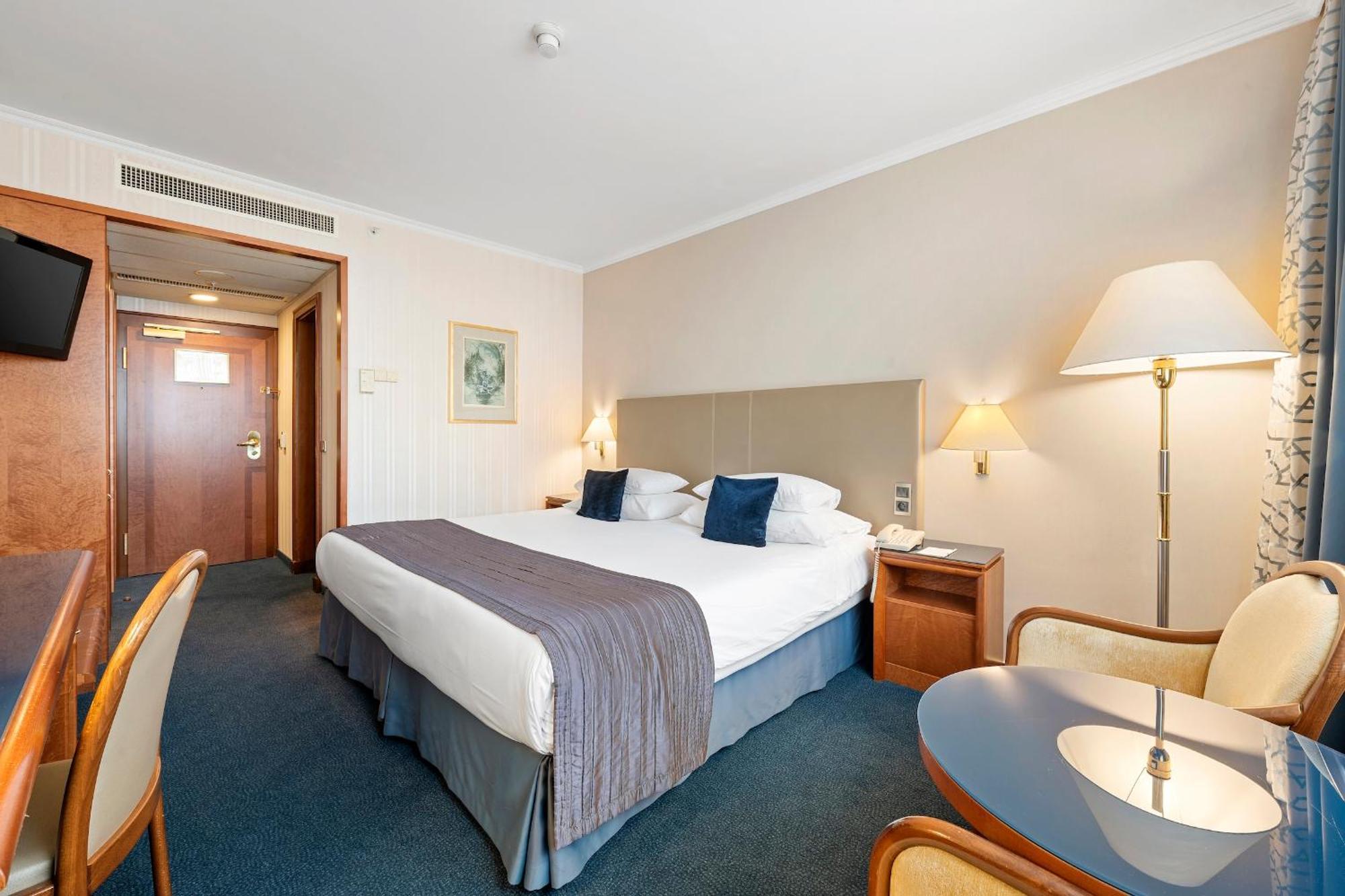 Premium King Room