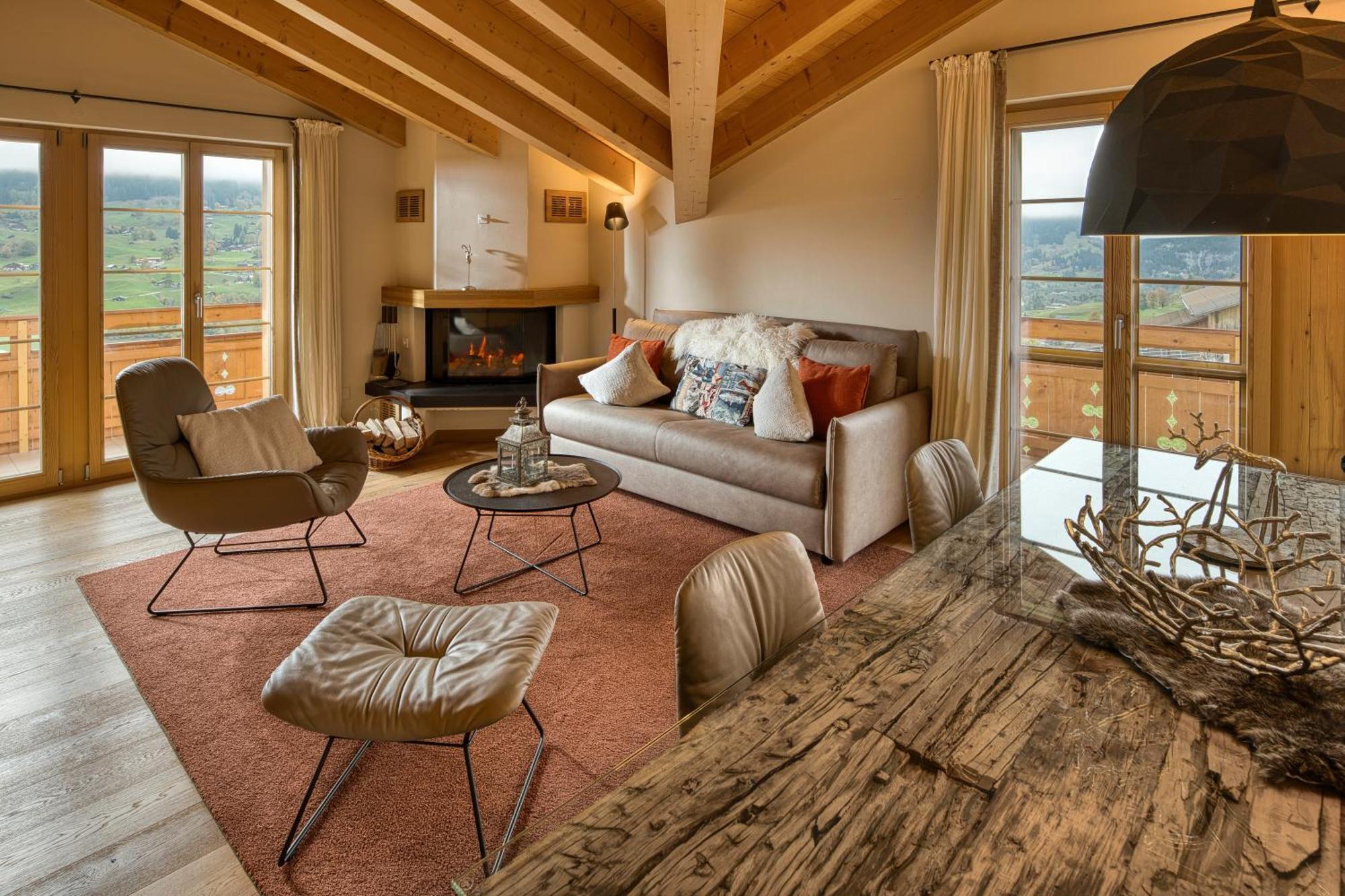 Deluxe Three-Bedroom Suite