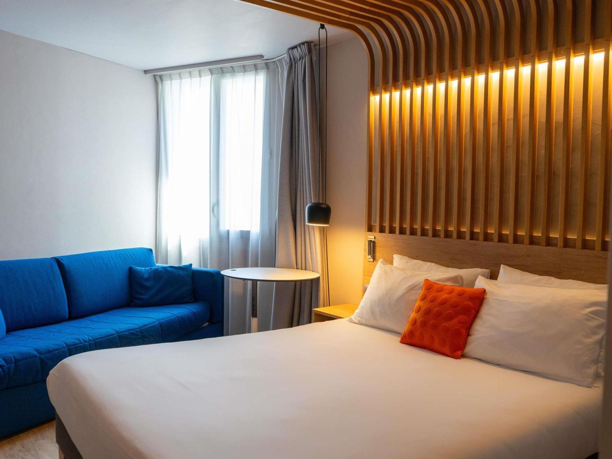 Superior Double Room Sofa Bed Balcony Sea View