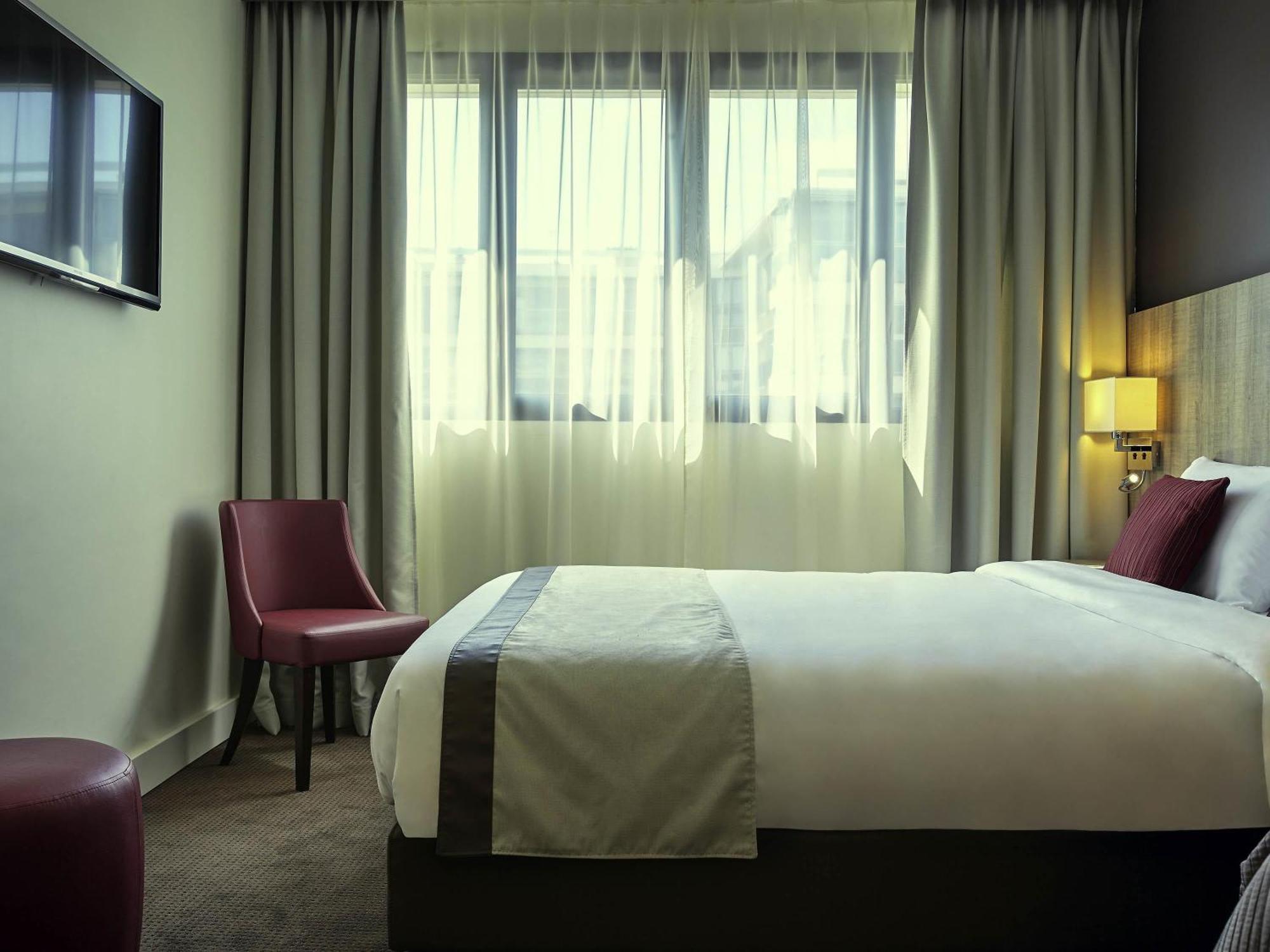 Classic Room with One Double Bed and One Single Bed