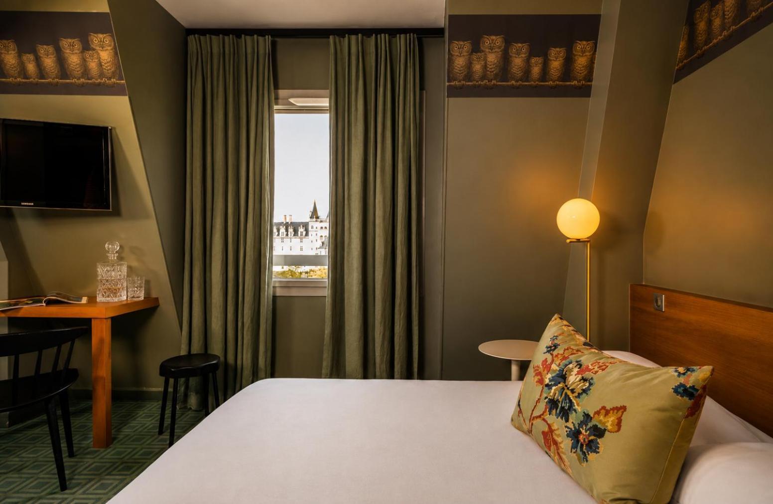 Triple Room Castle View