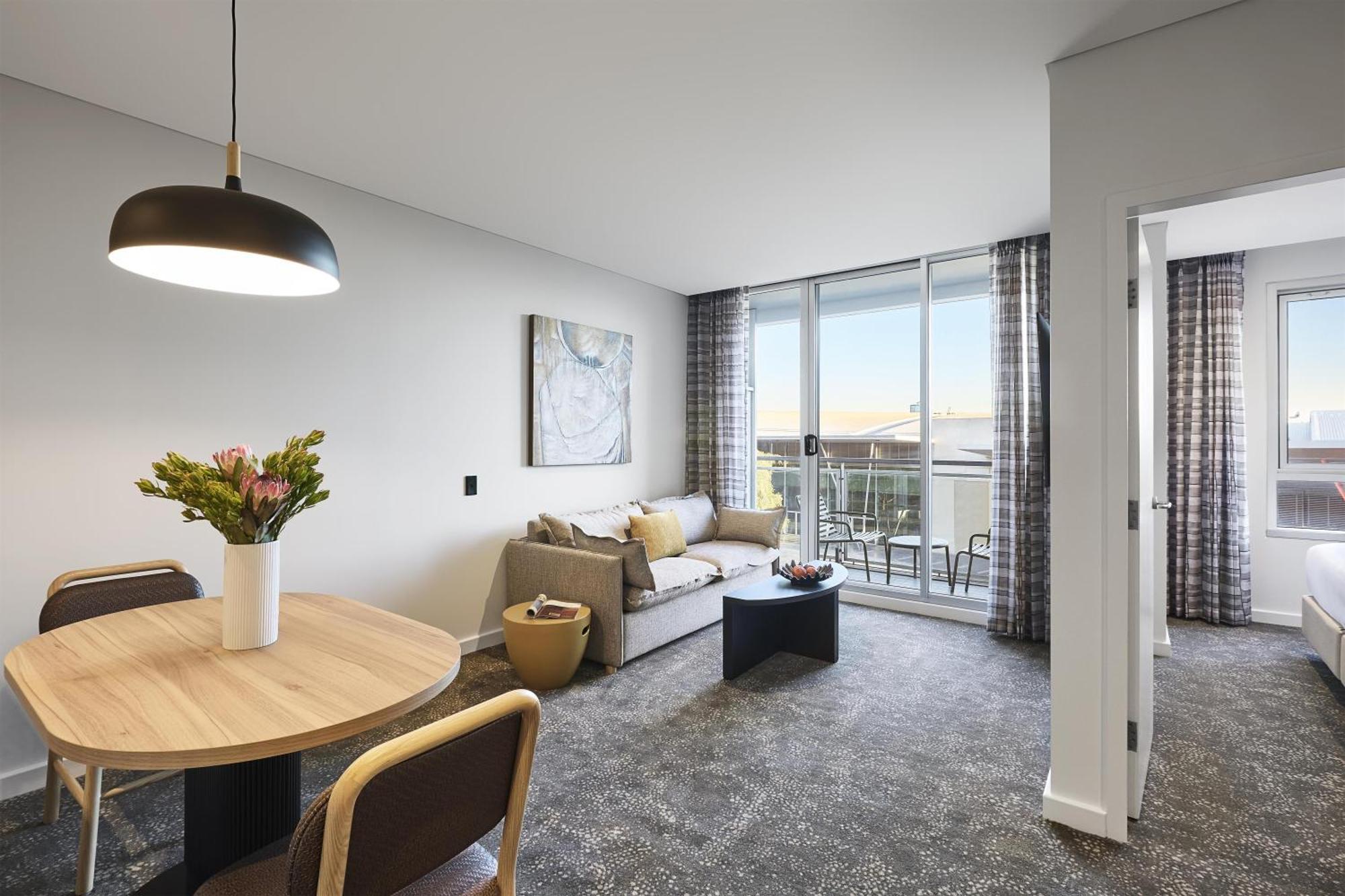 Newly Refurbished 1 Bedroom Apartment
