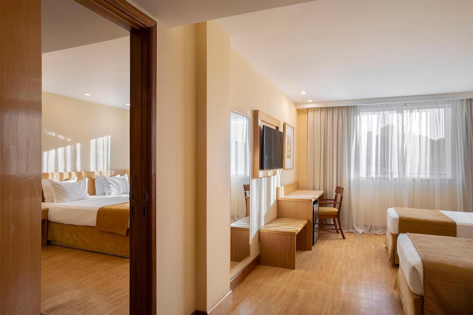 Family Suite (4 Adults + 2 Children)