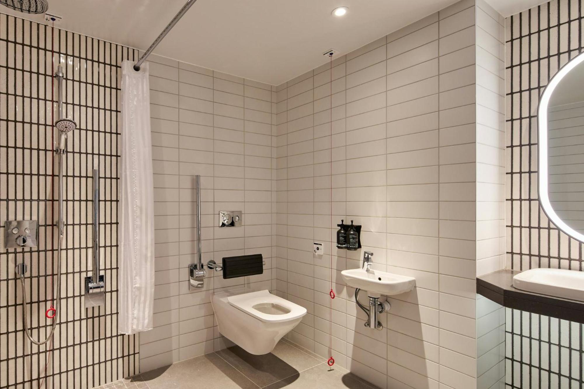 Standard Double Room - Disability Access