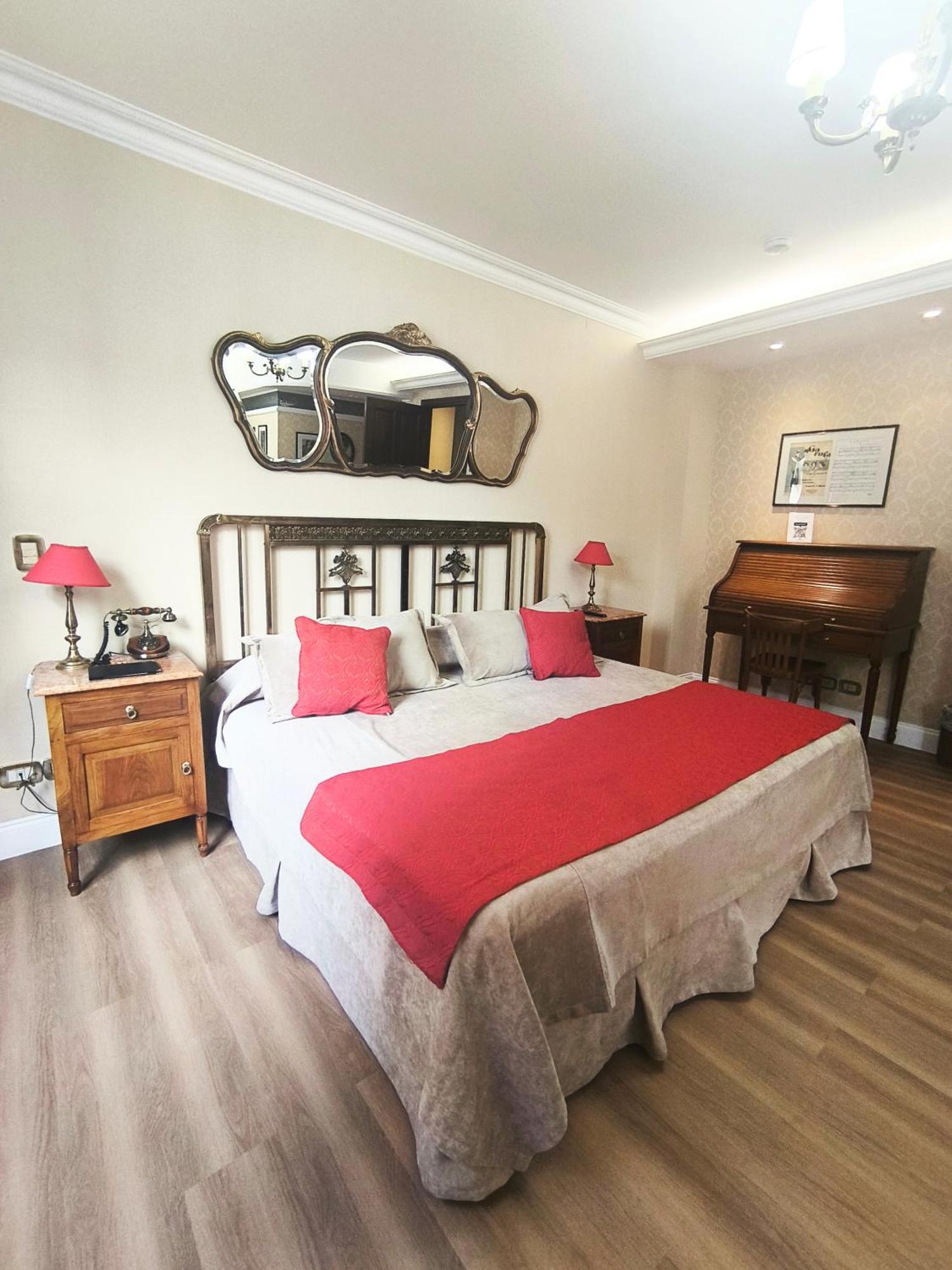 Diamond Double Suite