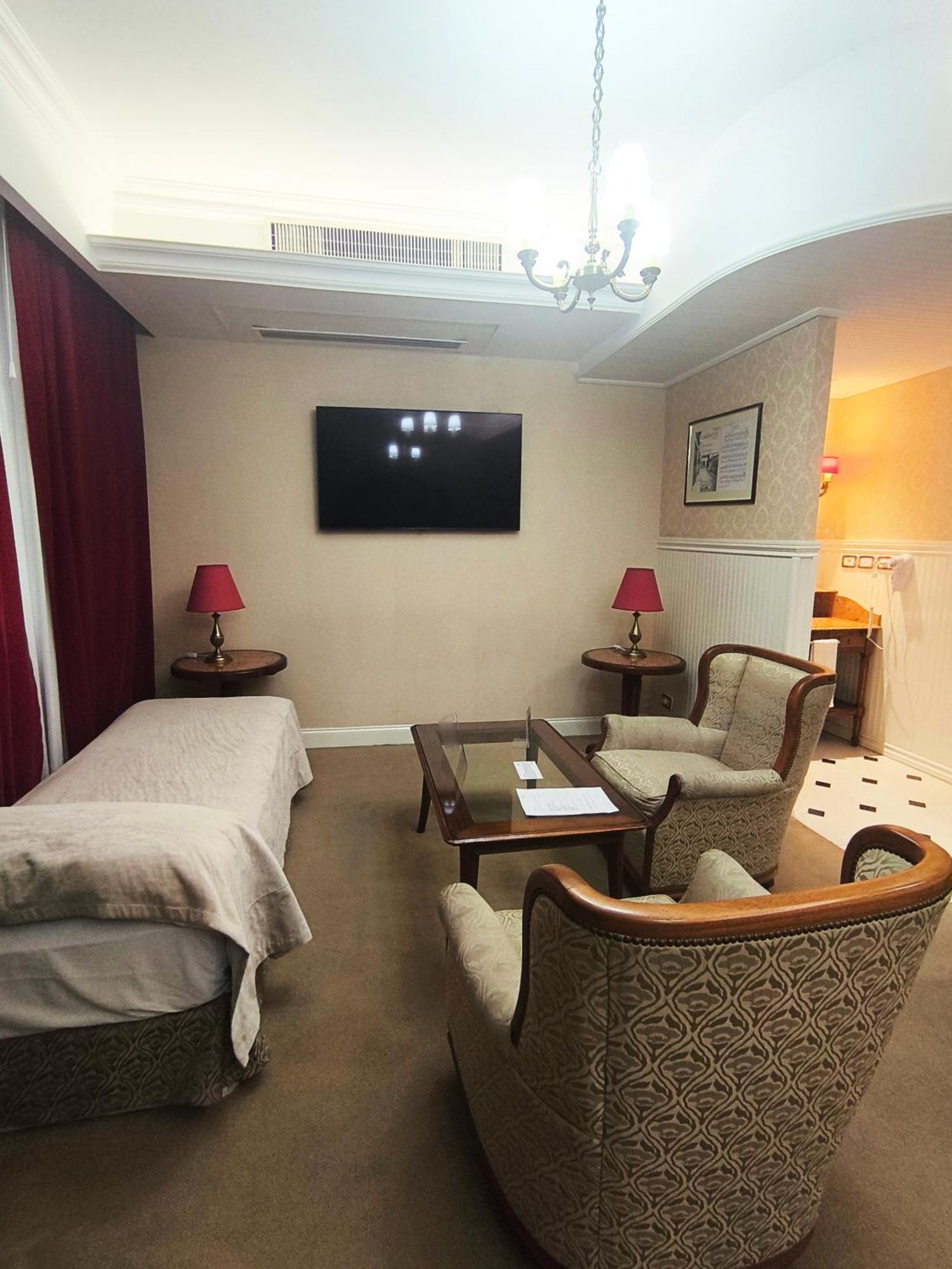 Superior Triple Room