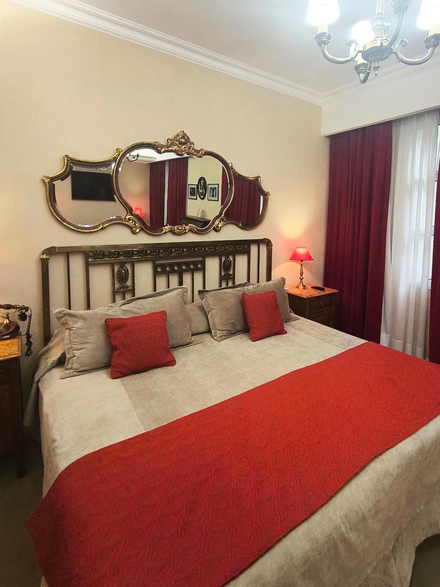 Diamond Double Suite