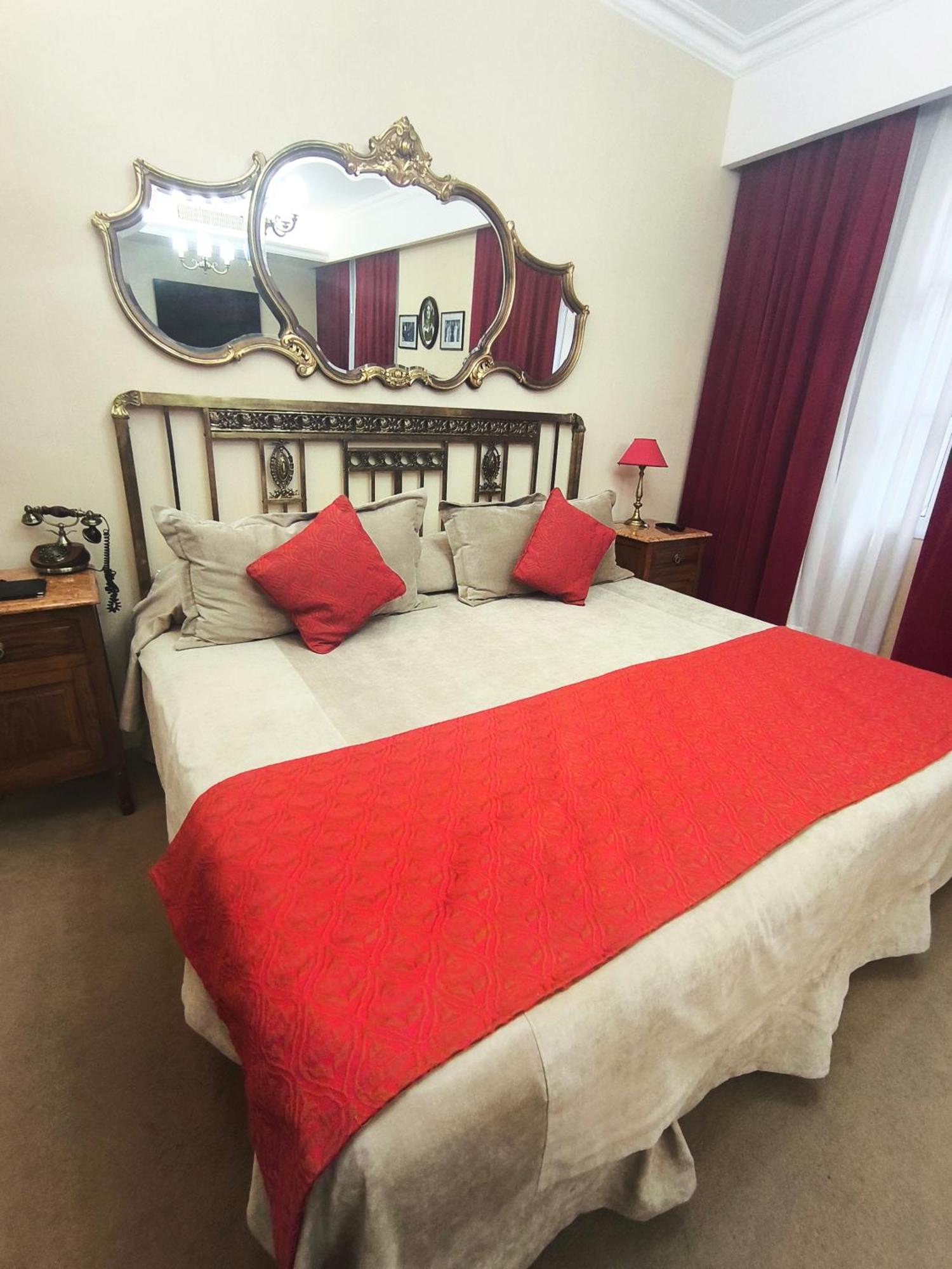 Diamond Double Suite