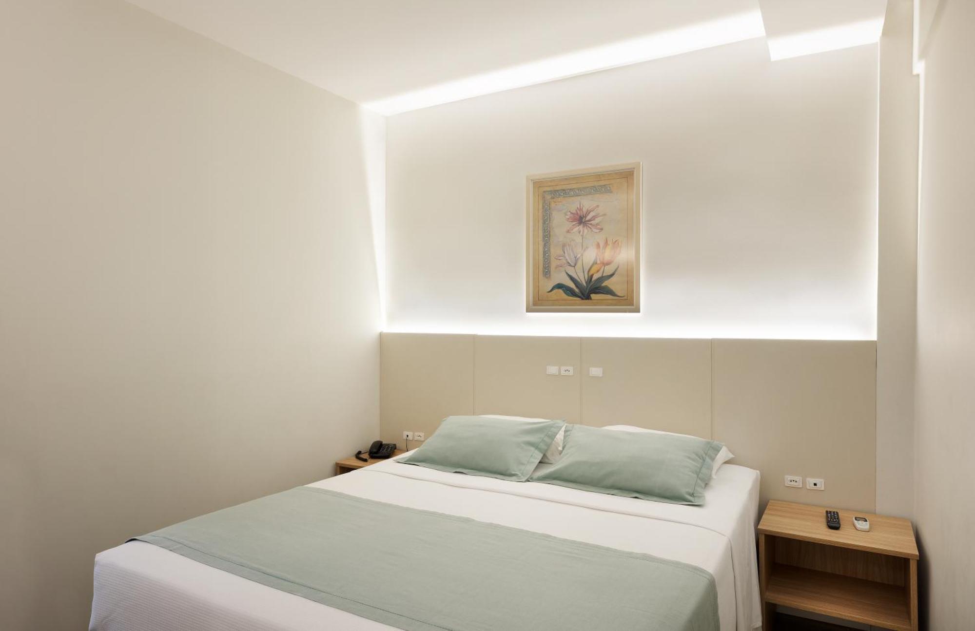 Quarto Duplo