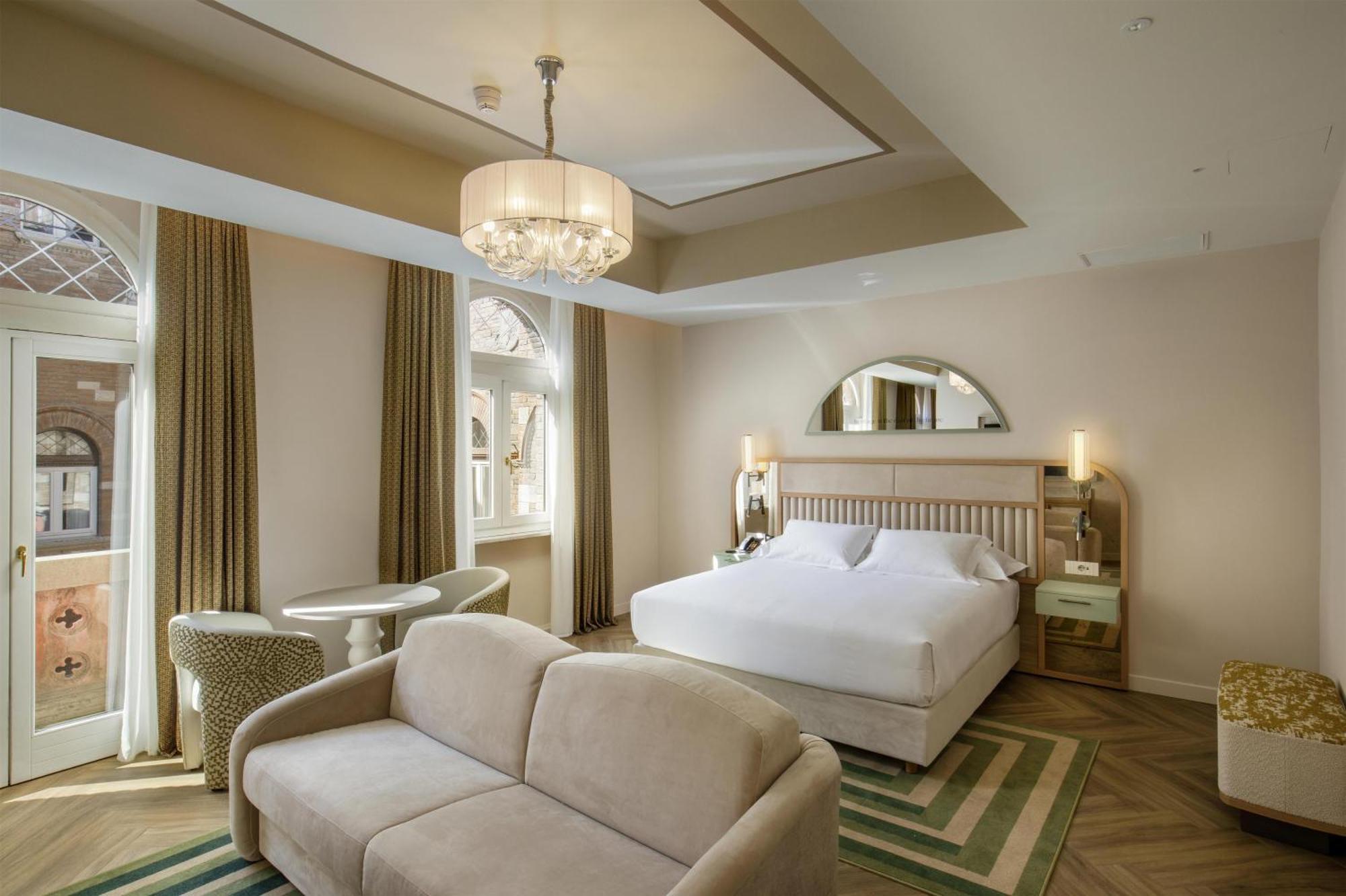 One-Bedroom King Suite