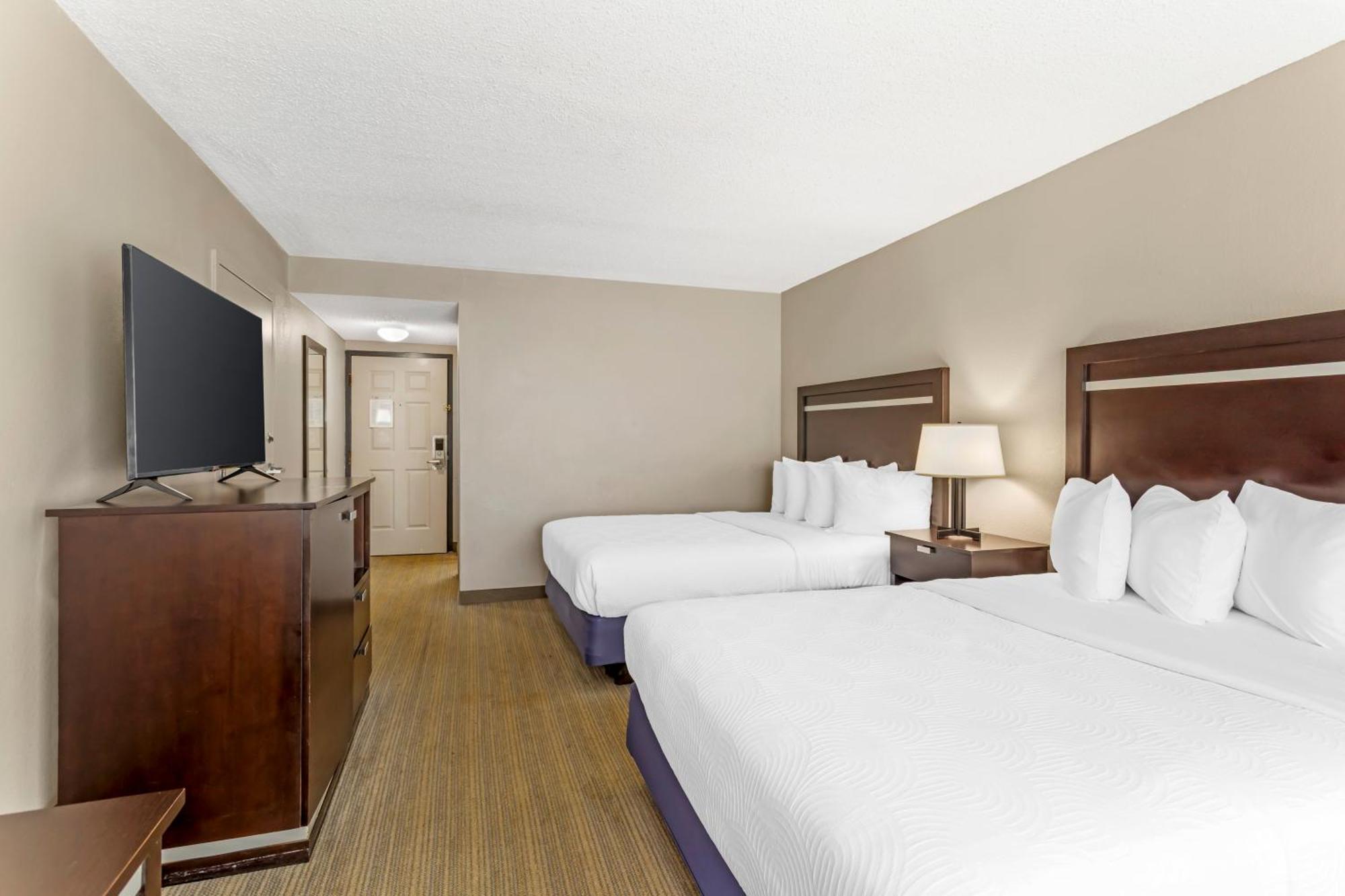 Queen Room with Two Queen Beds - Non-Smoking