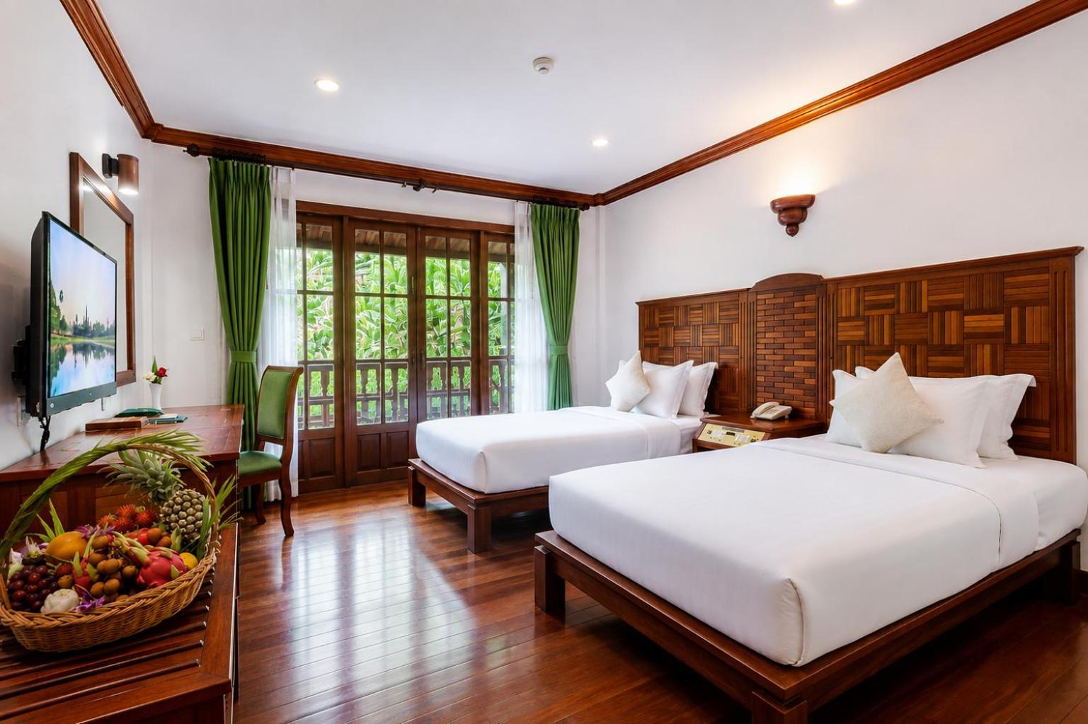 Deluxe Twin Room with River View with Balcony