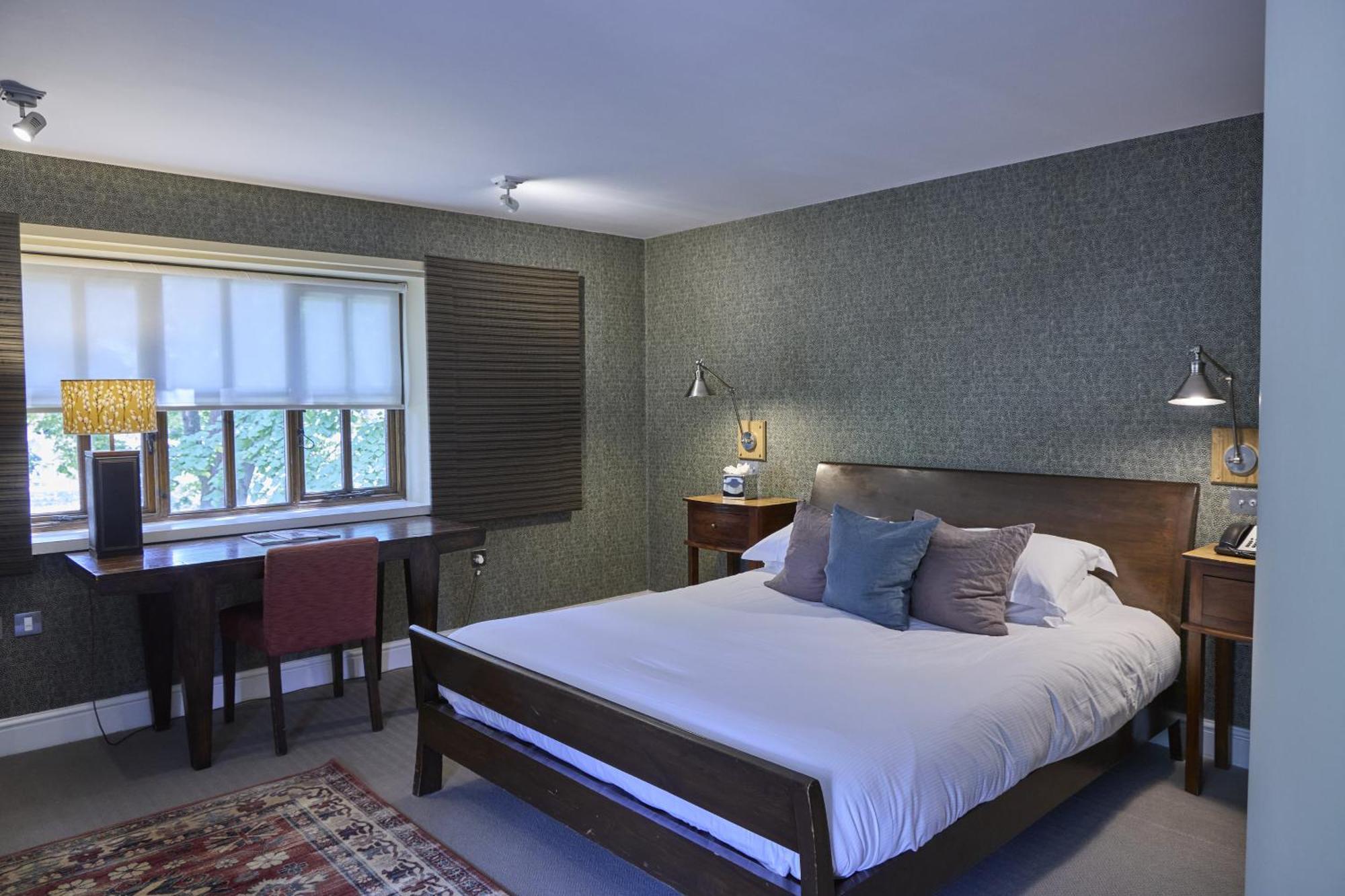 Climping Room