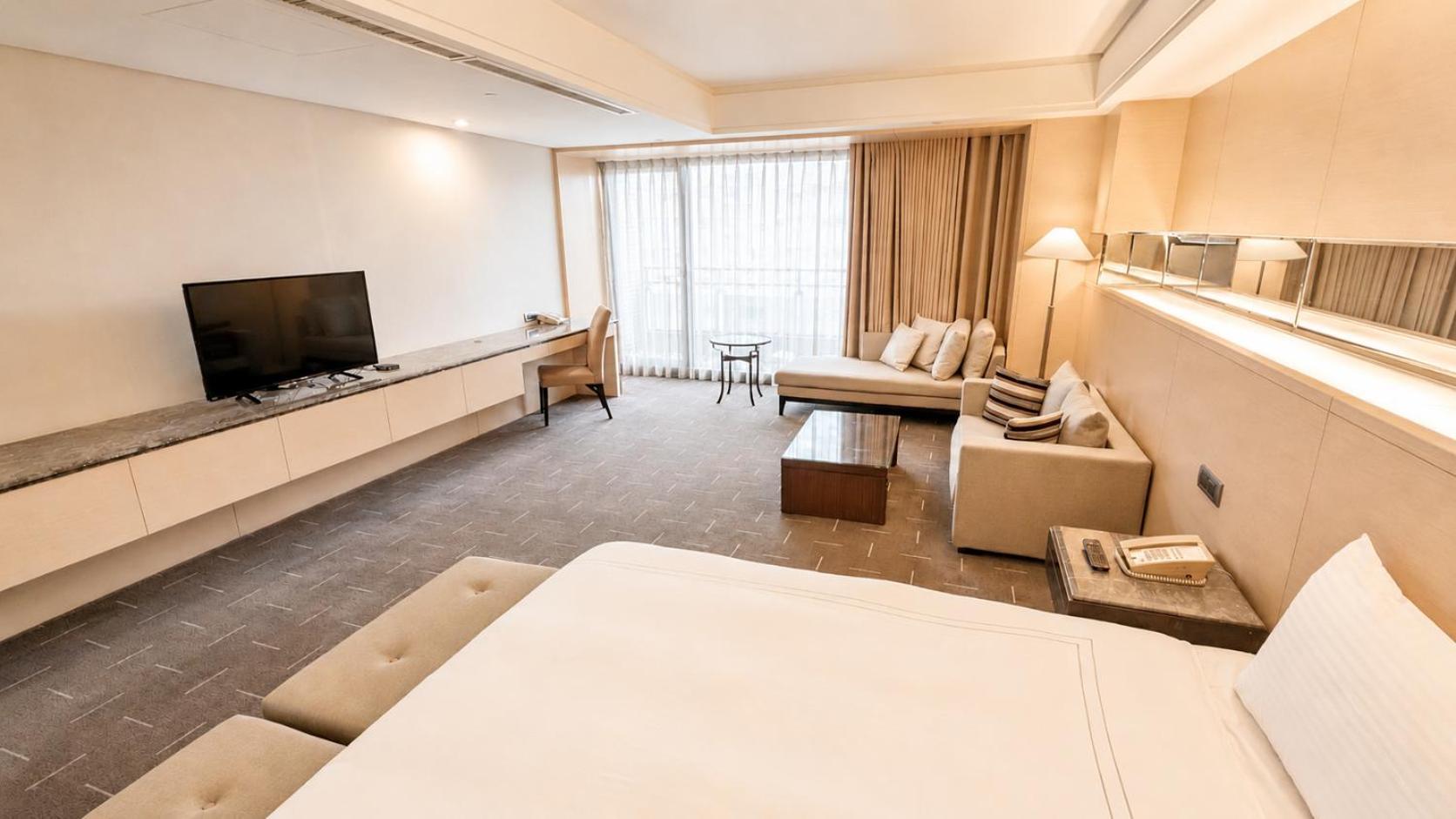 Deluxe Double Suite