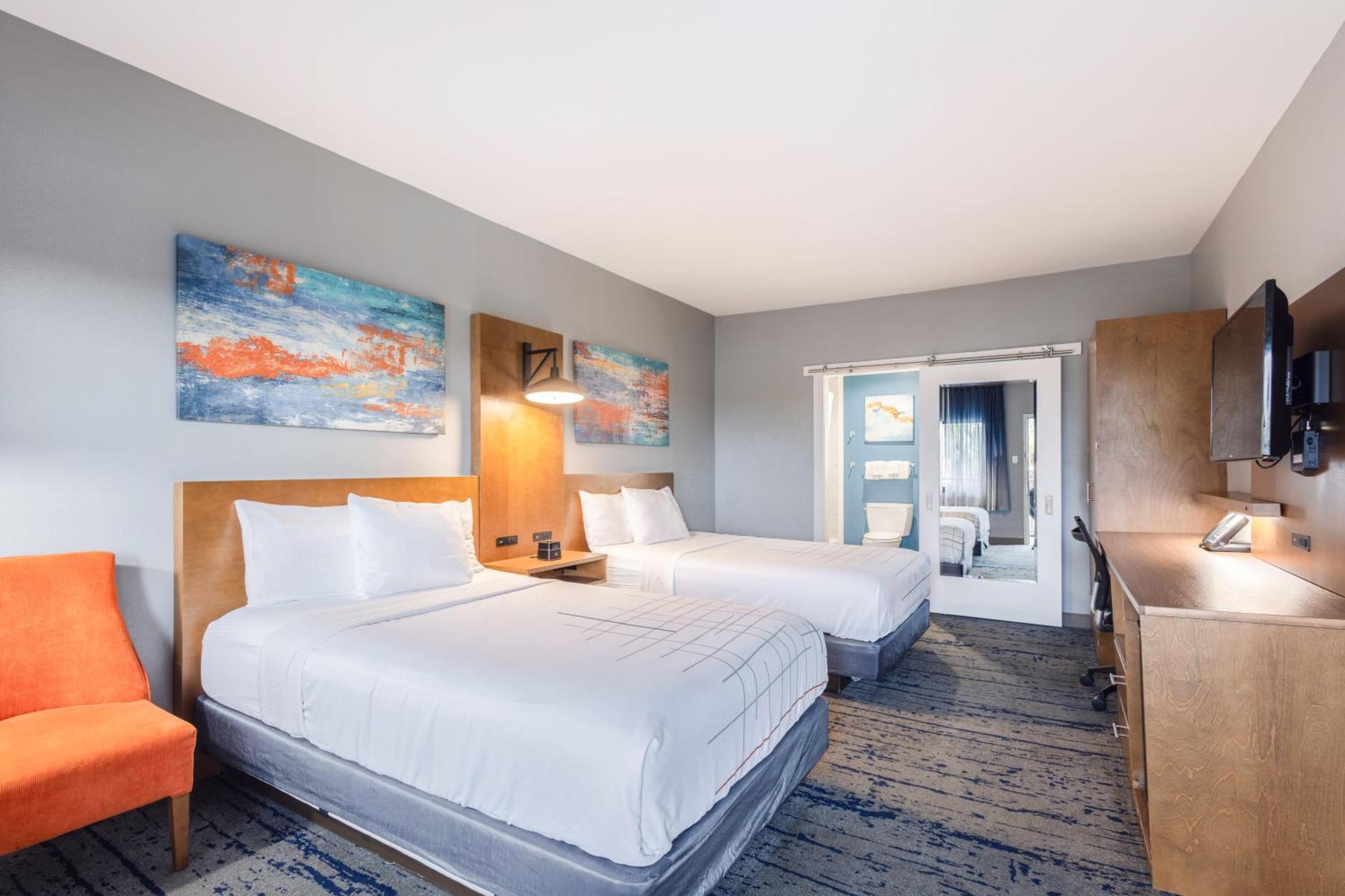 Double Room Two Double Beds Pool View Non-Smoking