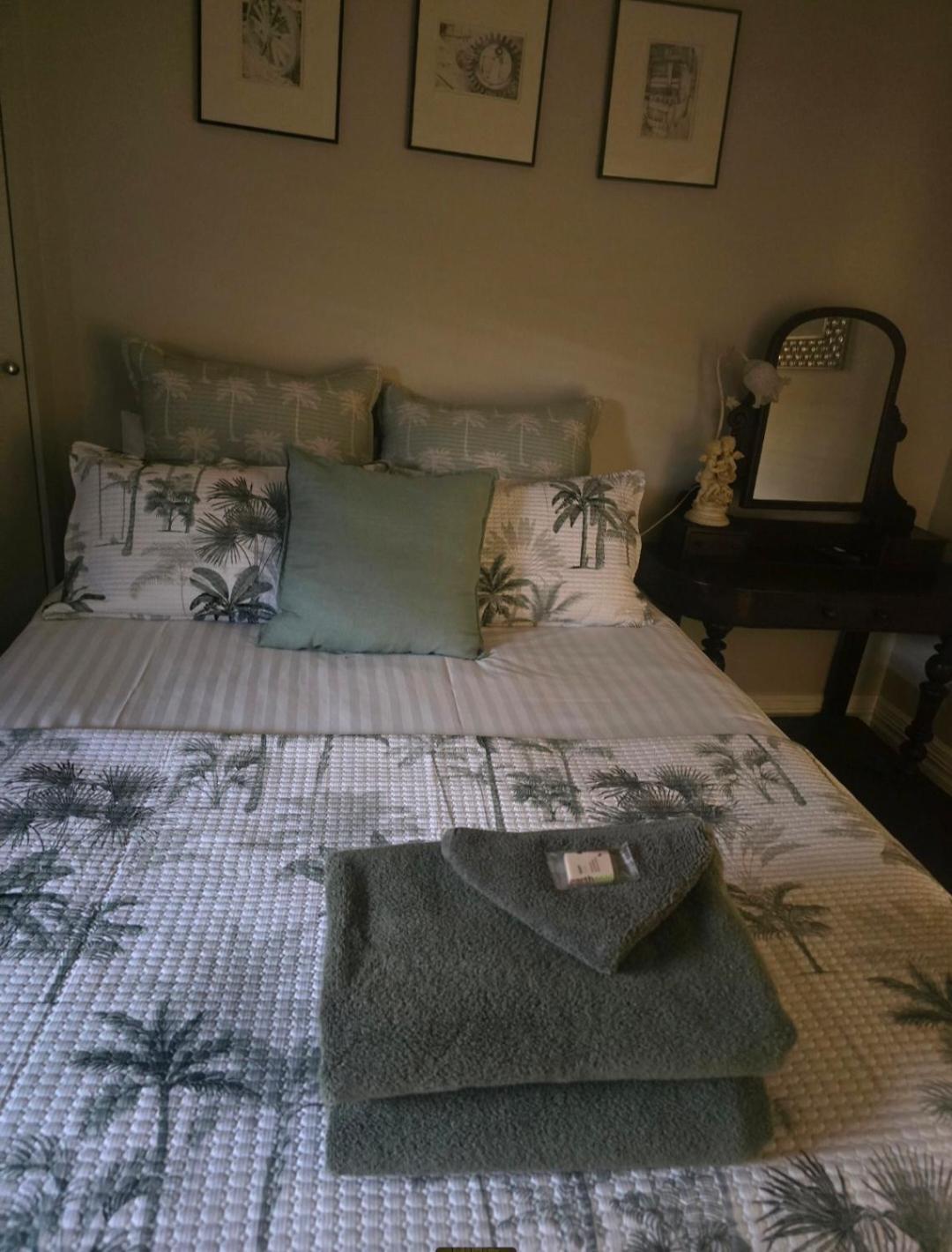 Philadelphia Two-Bedroom Executive Suite with Spa Bath