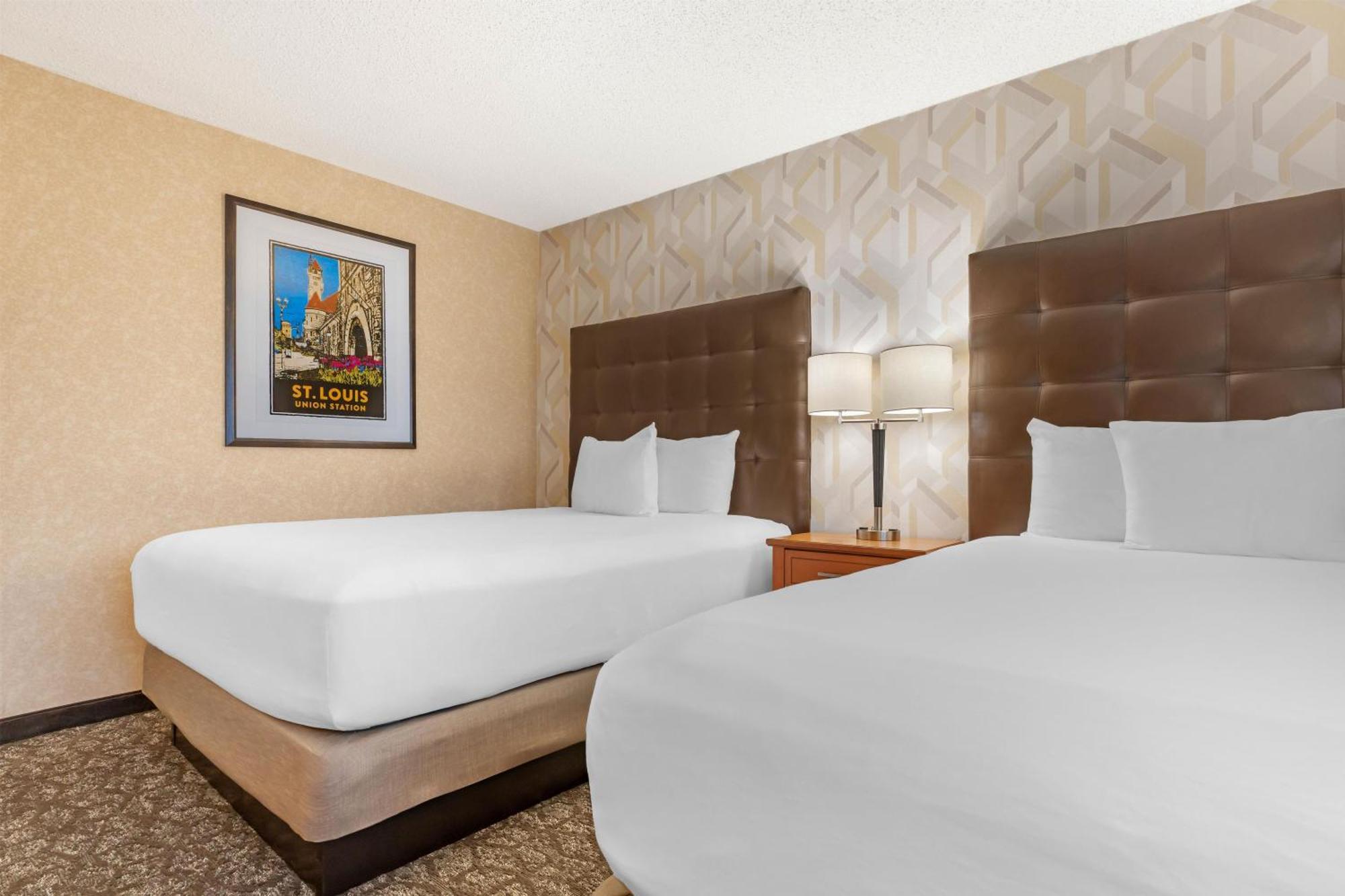 Deluxe Queen Room with Two Queen Beds