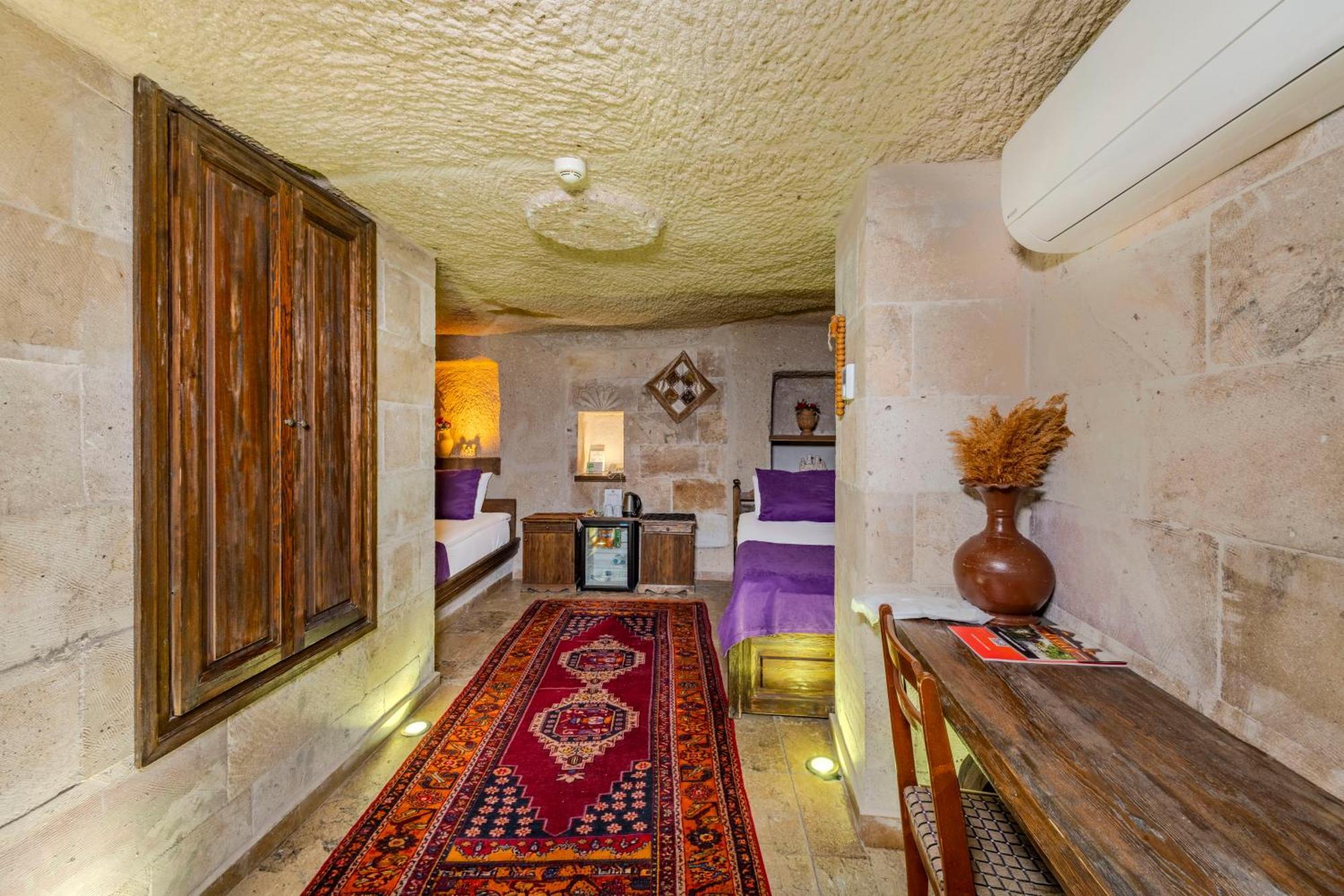 Cave İki Yataklı Oda