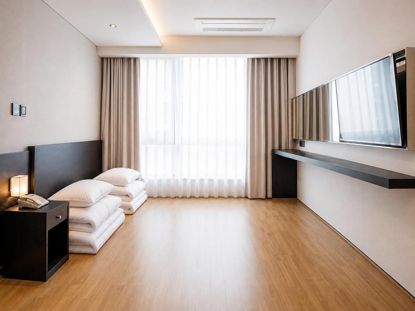 Korean-Style Family Room