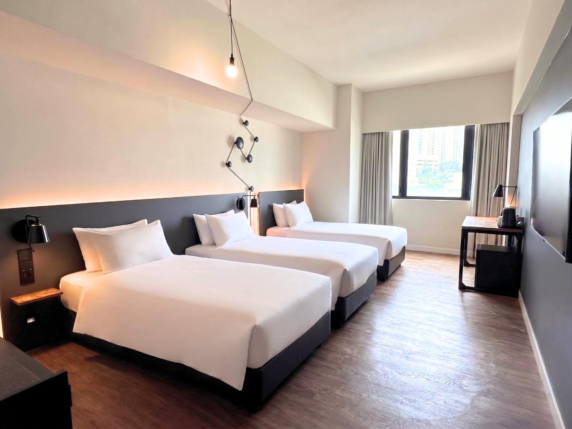penta Plus Triple Room