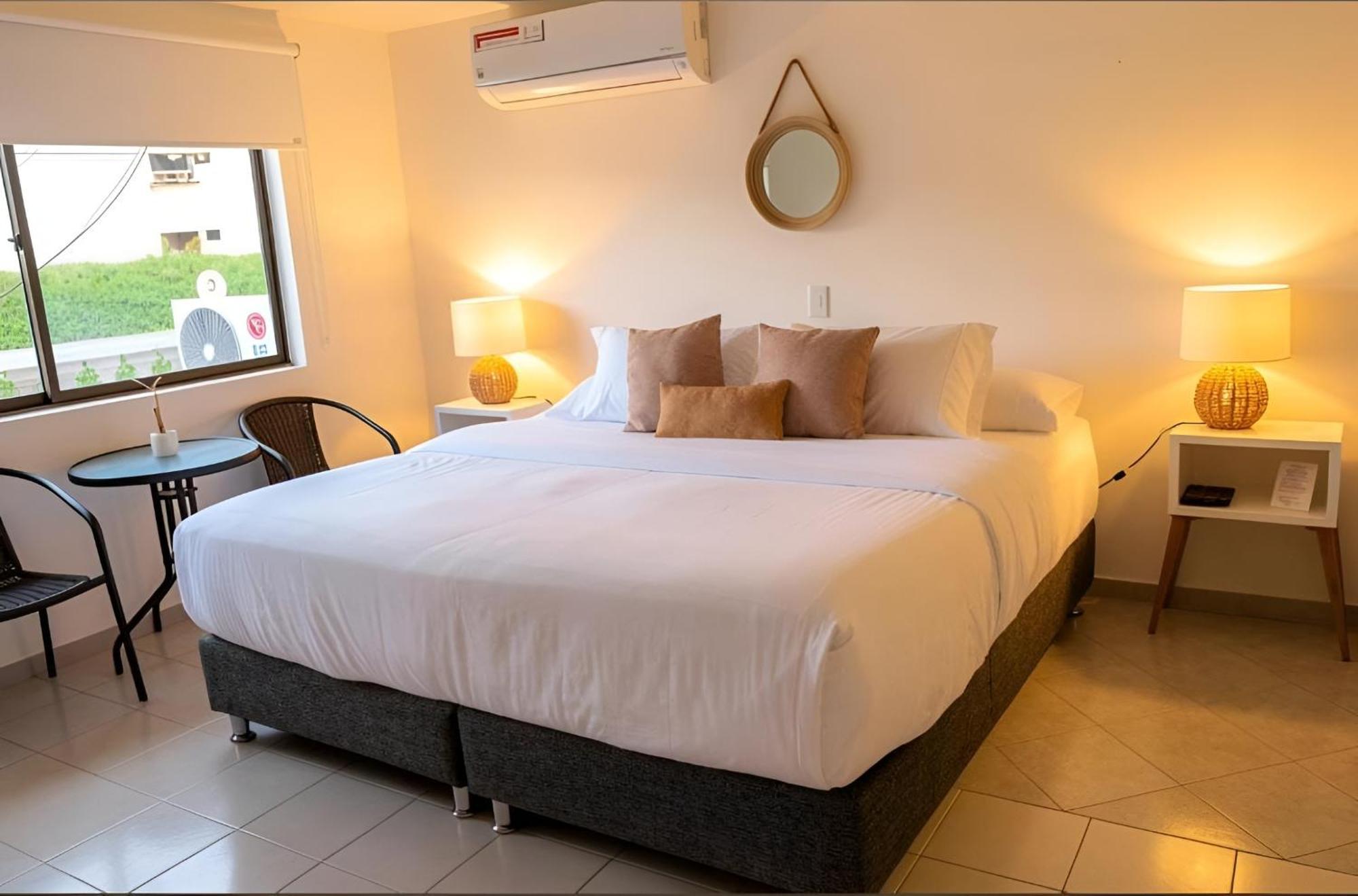Deluxe King Room