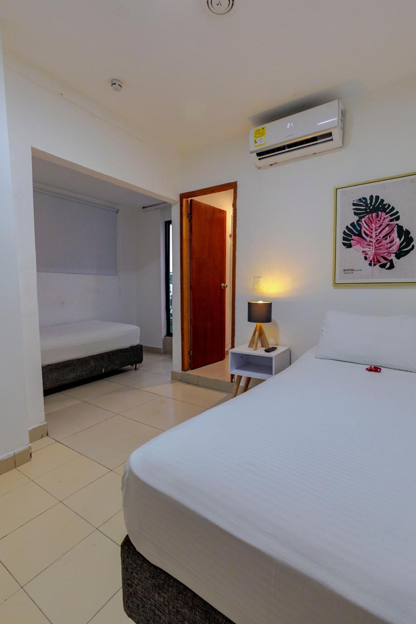 Quarto com 2 Camas de Solteiro