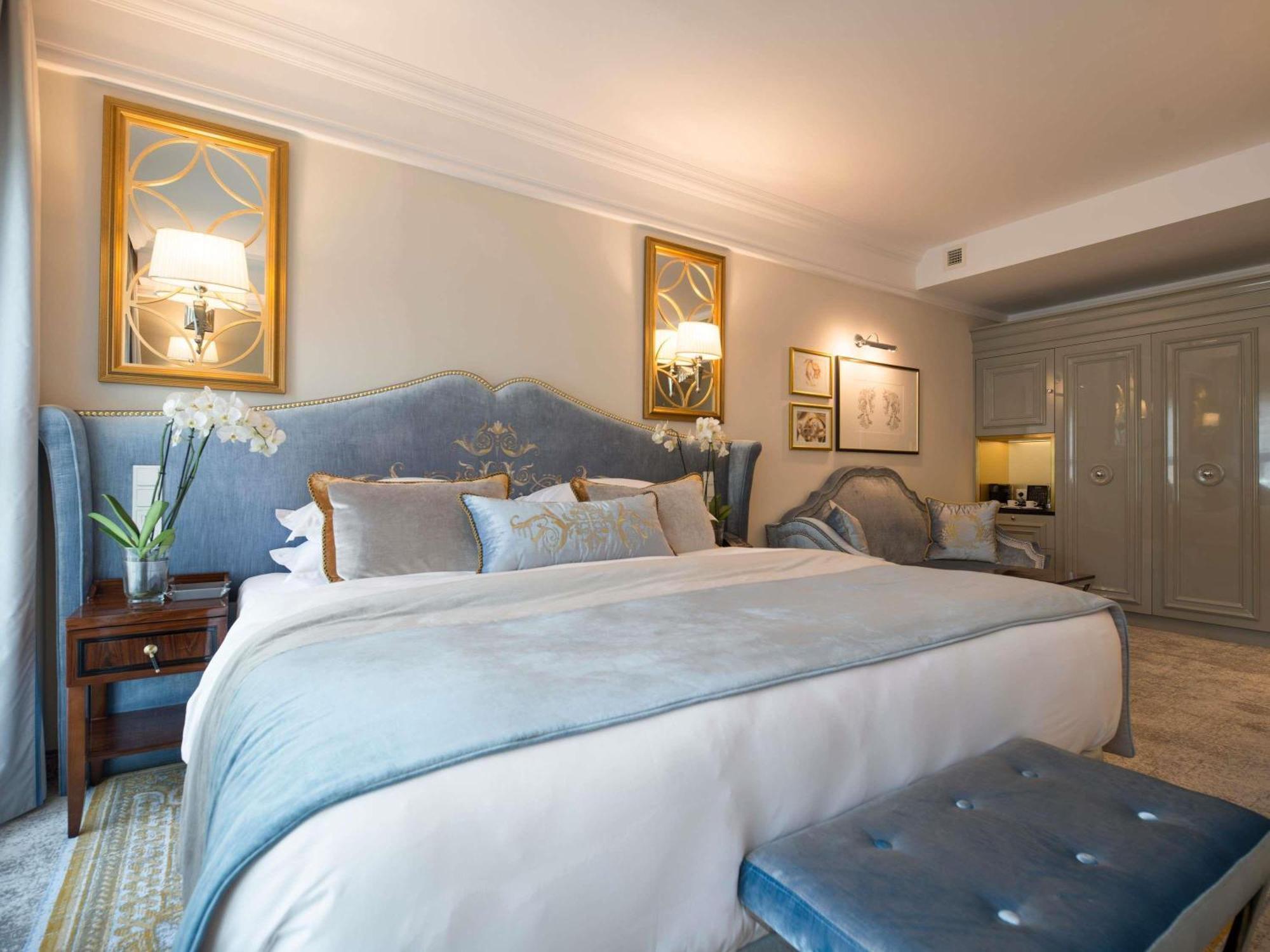 Junior King Suite
