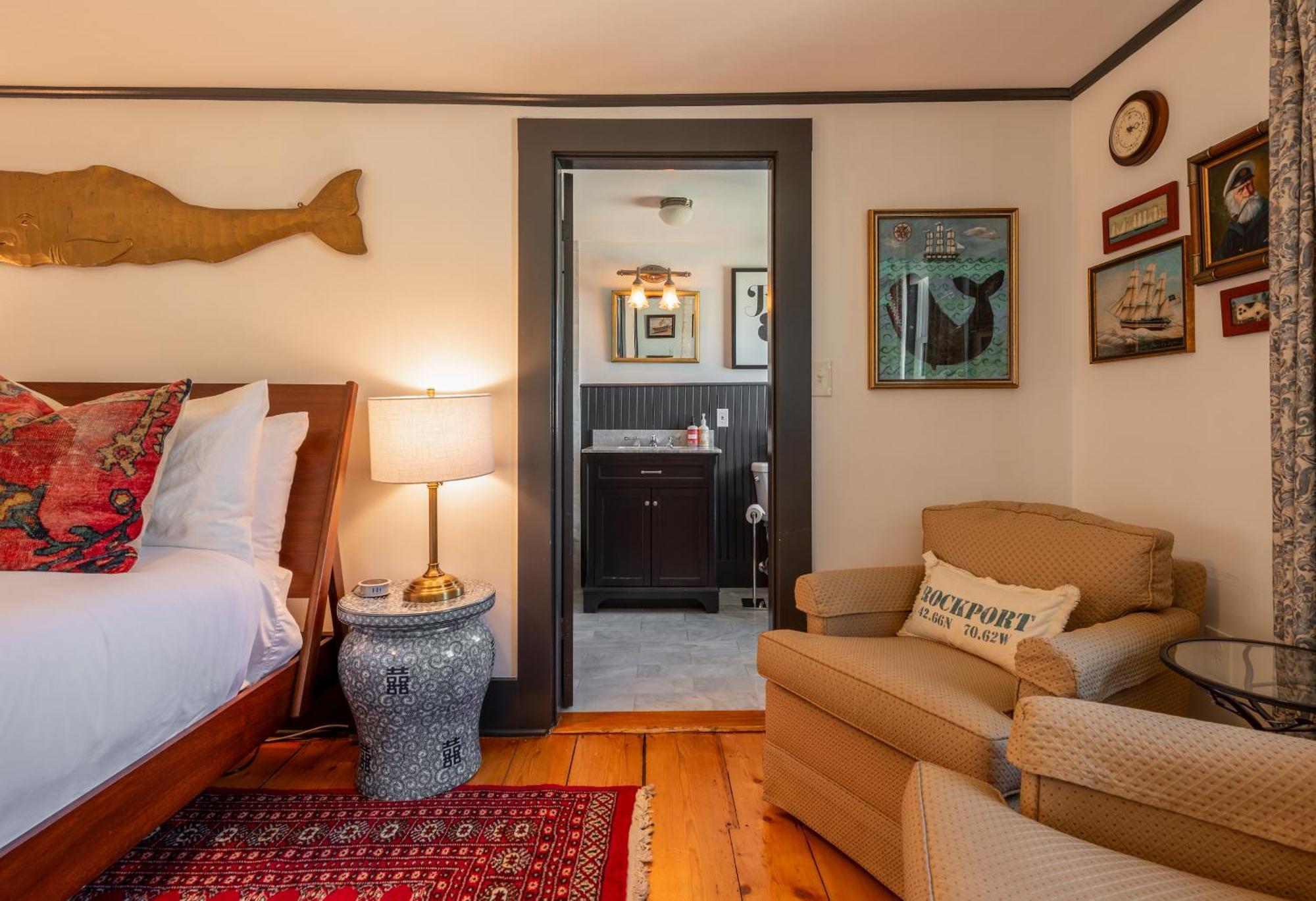 Deluxe Double Room Bath