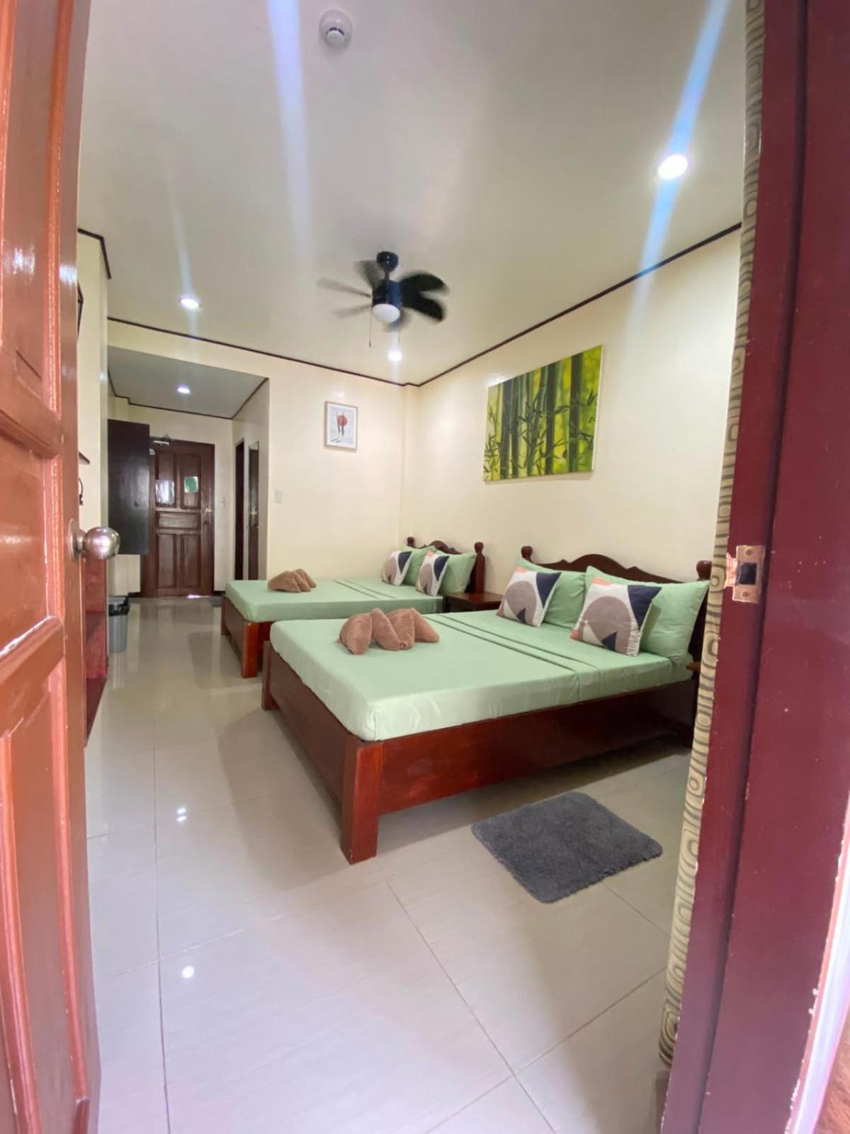 Quadruple Room with Terrace