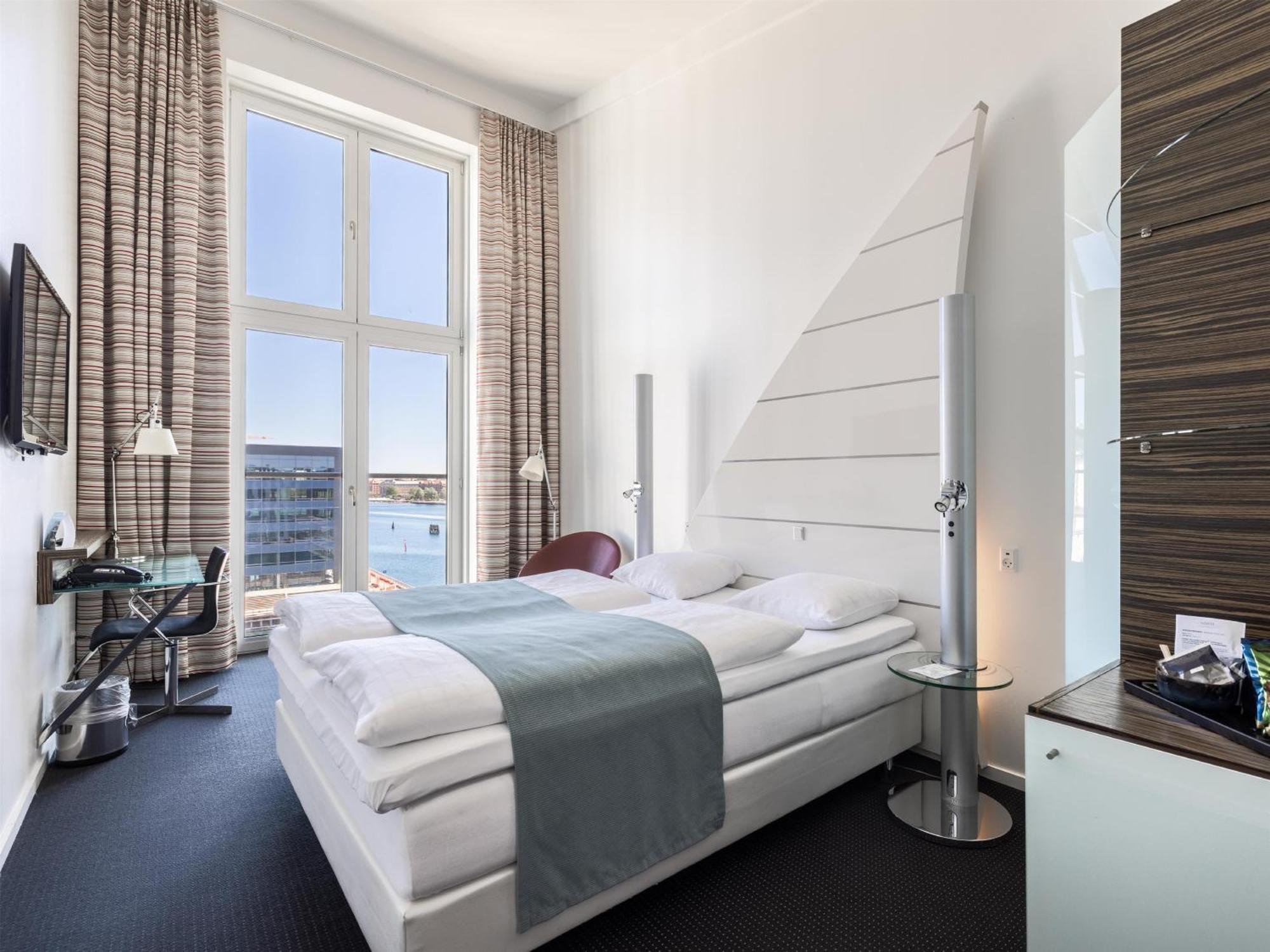 Quarto Duplo Superior com Vista do Porto