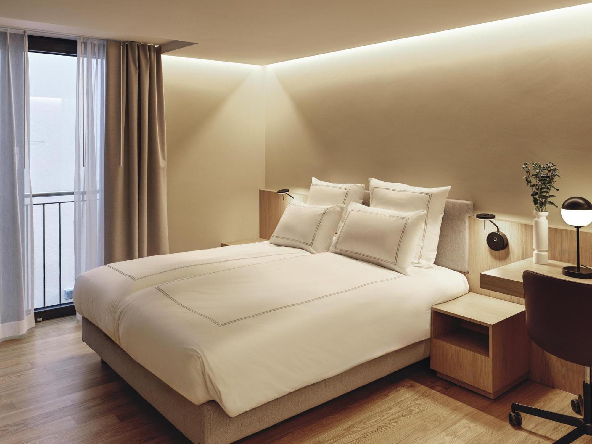 Classic Queen Room