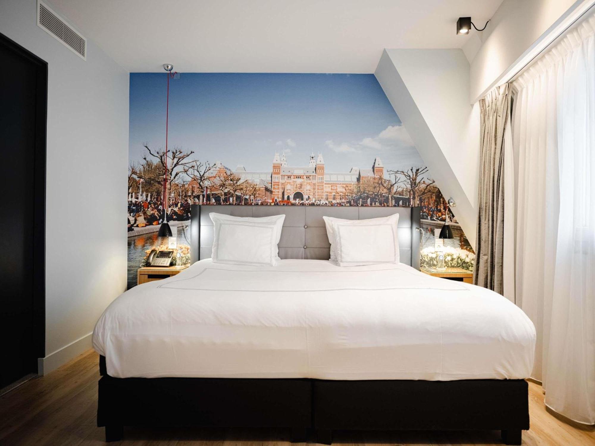Suite with City View