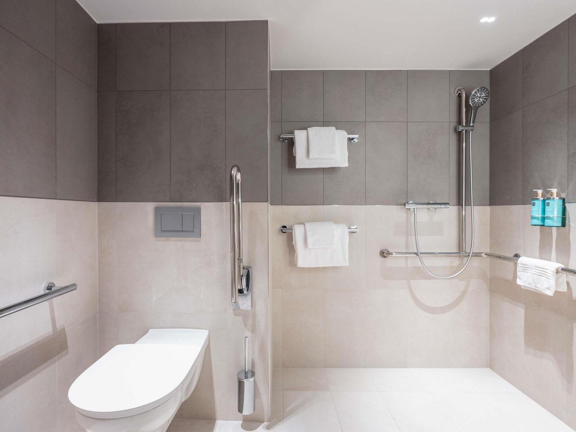 Standard Double Room Disability Access
