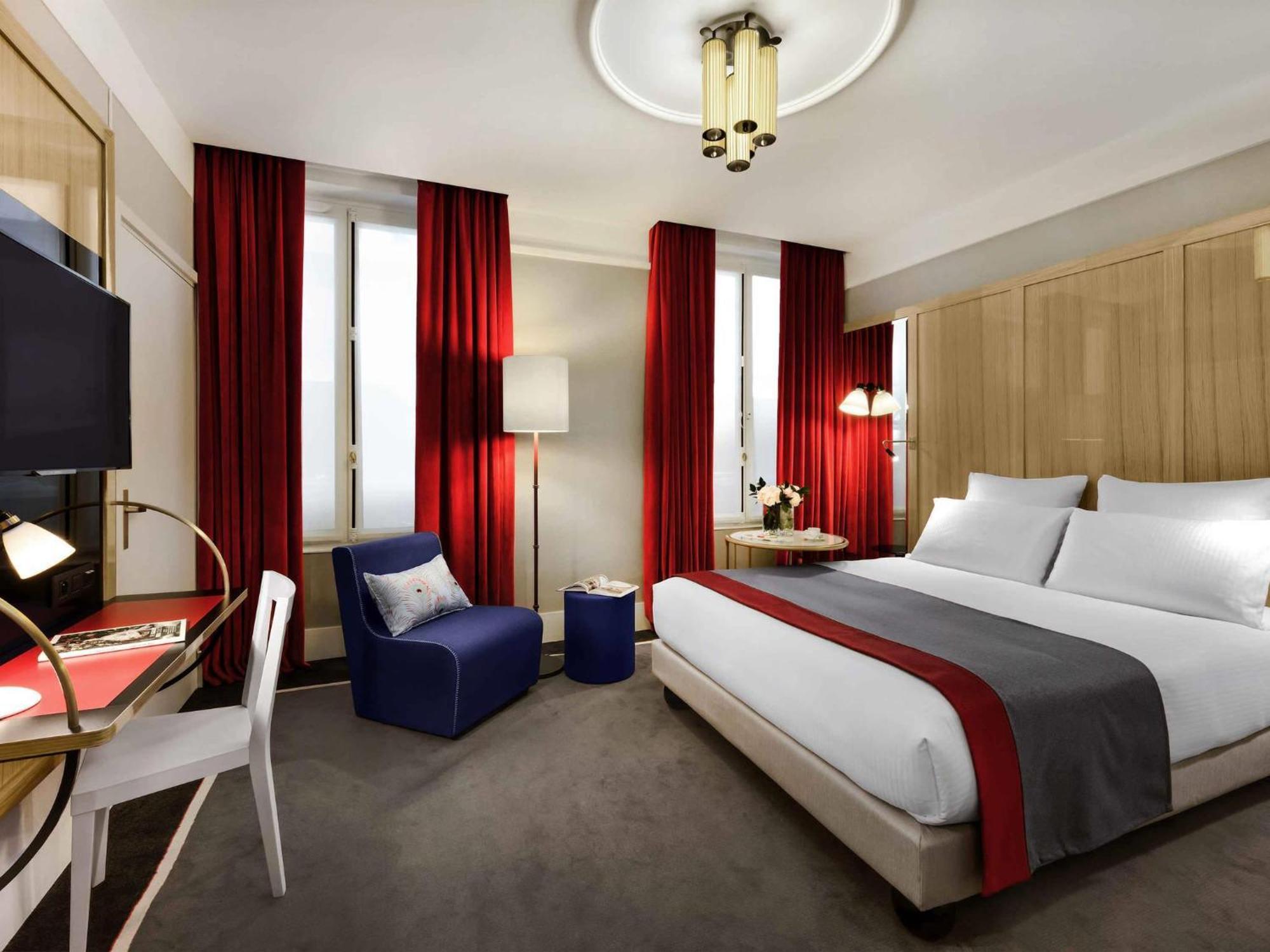 Superior Room Queen Bed