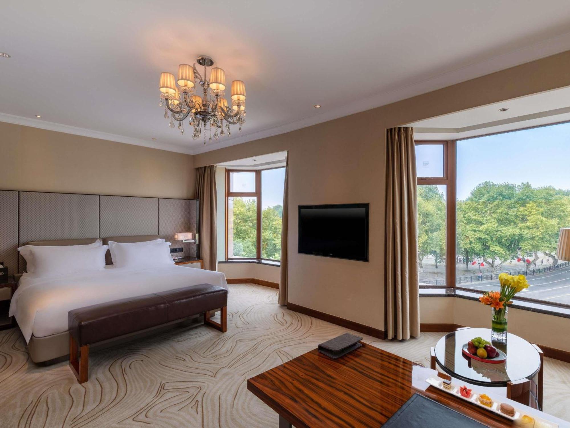 Junior Suite - Open-plan studio design