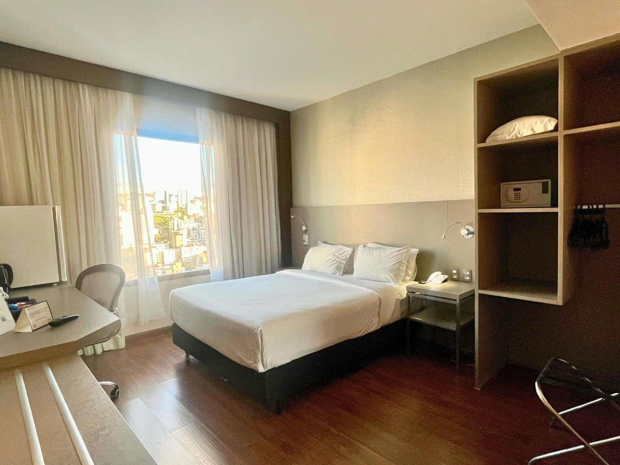 Quarto Duplo Standard Adaptado