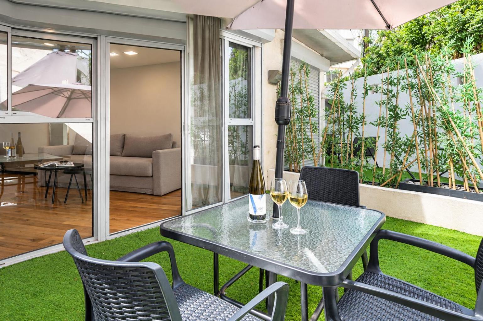 One-Bedroom Apartment with Terrace