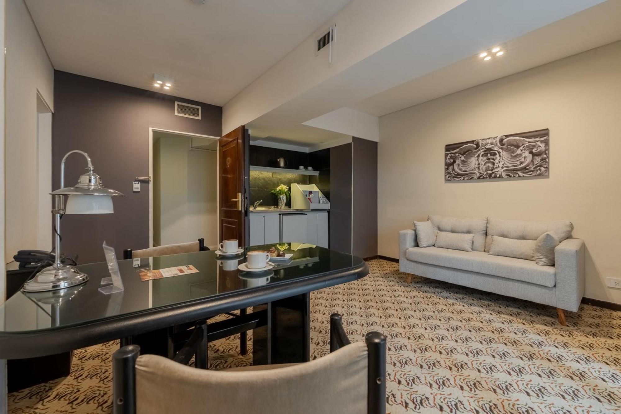 Premier Suite