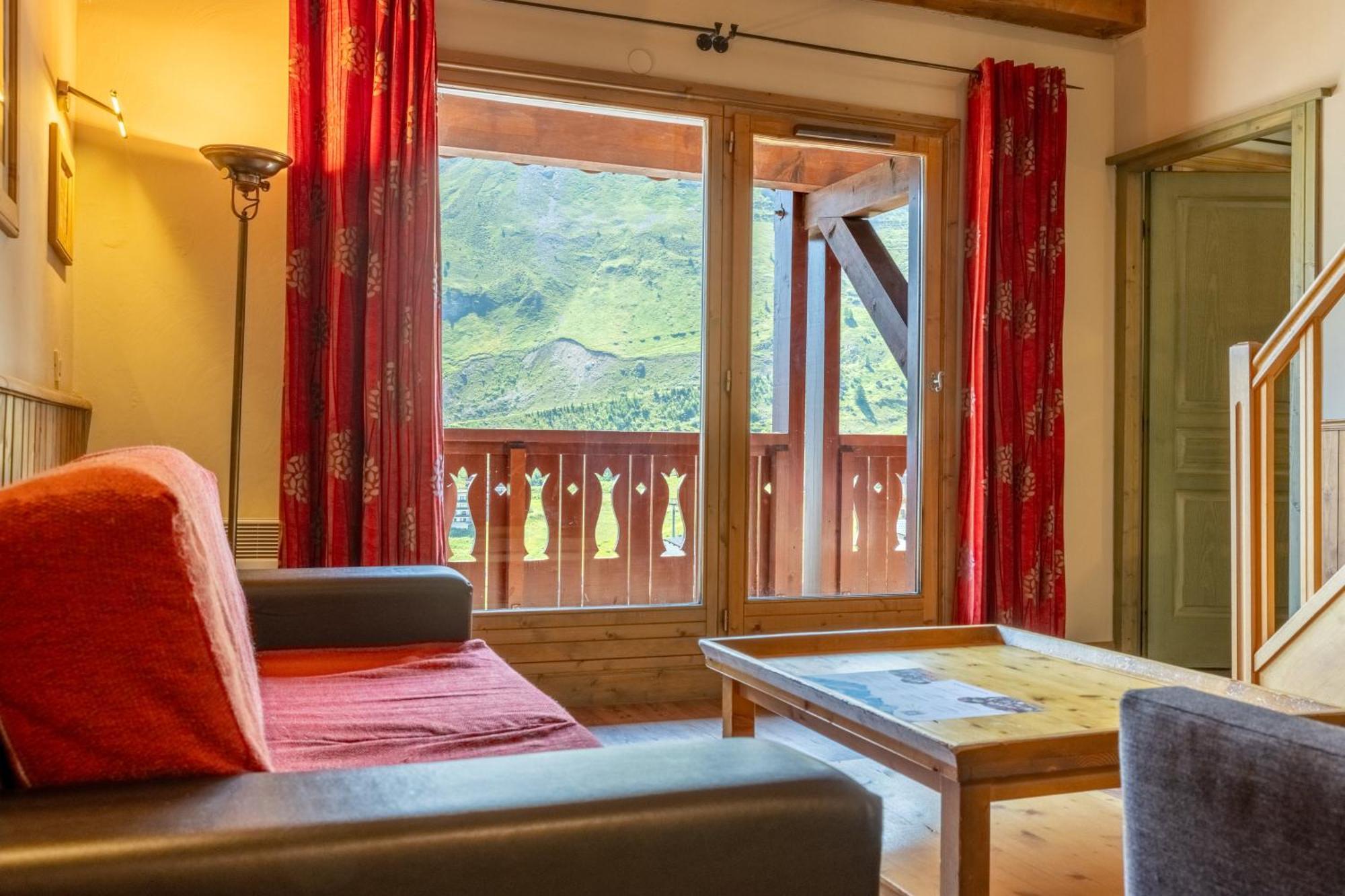 Two-Bedroom Apartment with Cabin