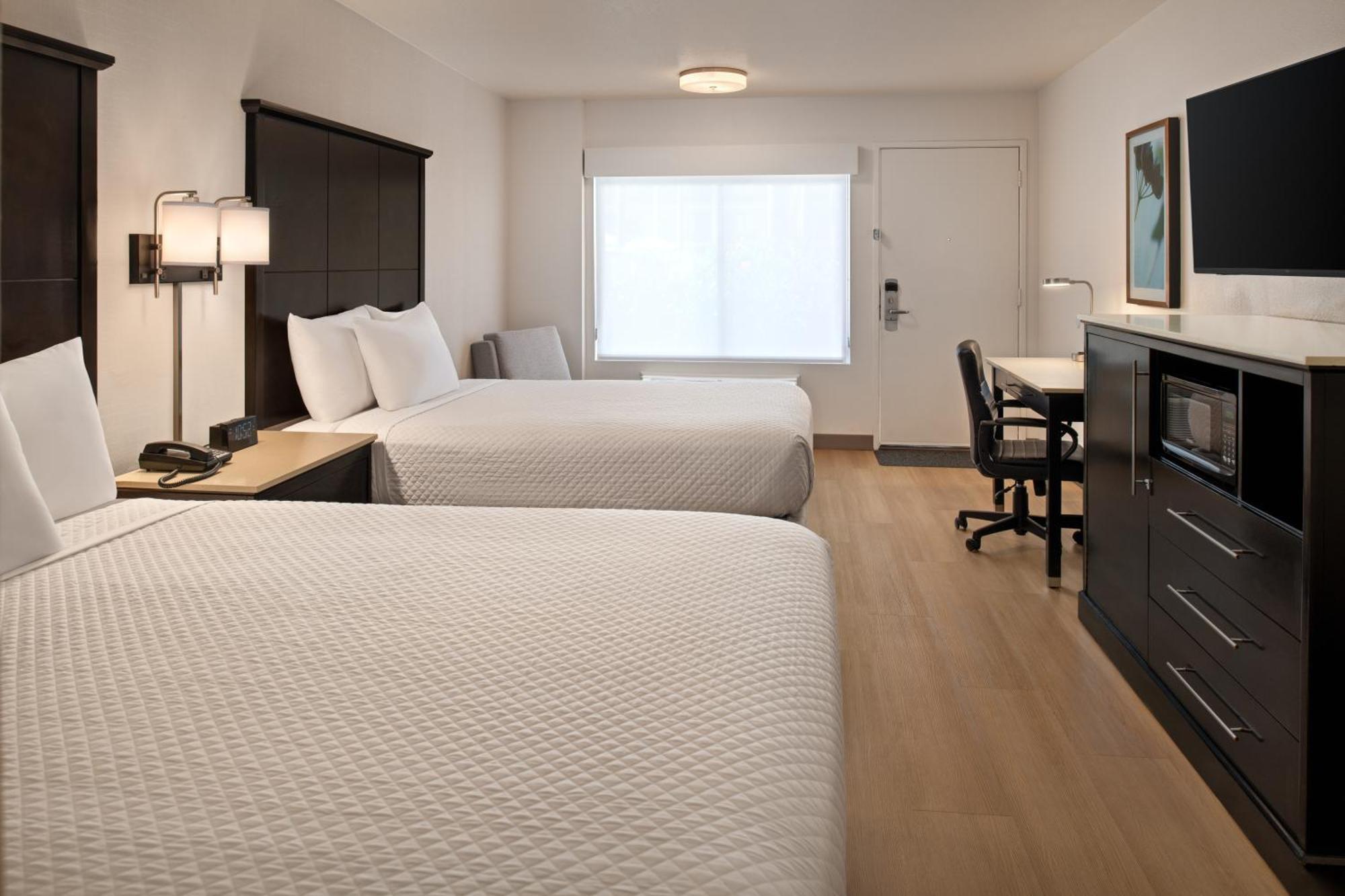 Deluxe Queen Room Two Queen Beds