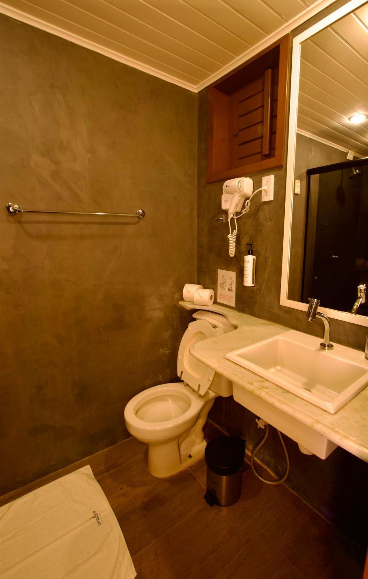 Quarto Triplo Standard Andar Embaixo