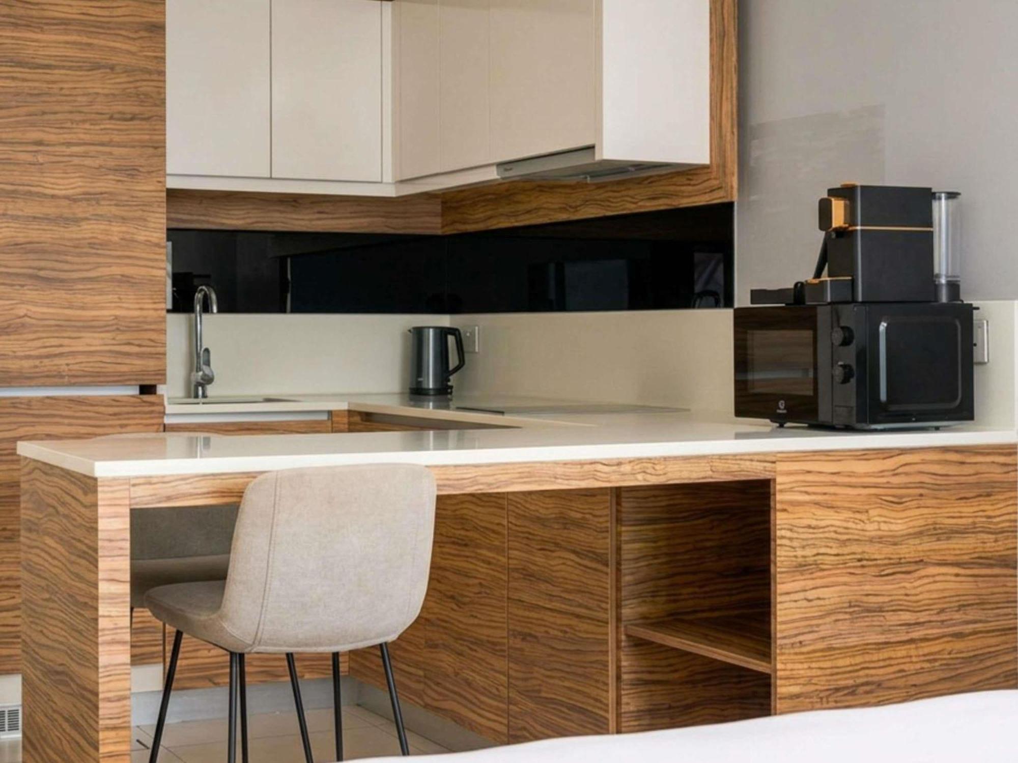 One Bedroom Apartment