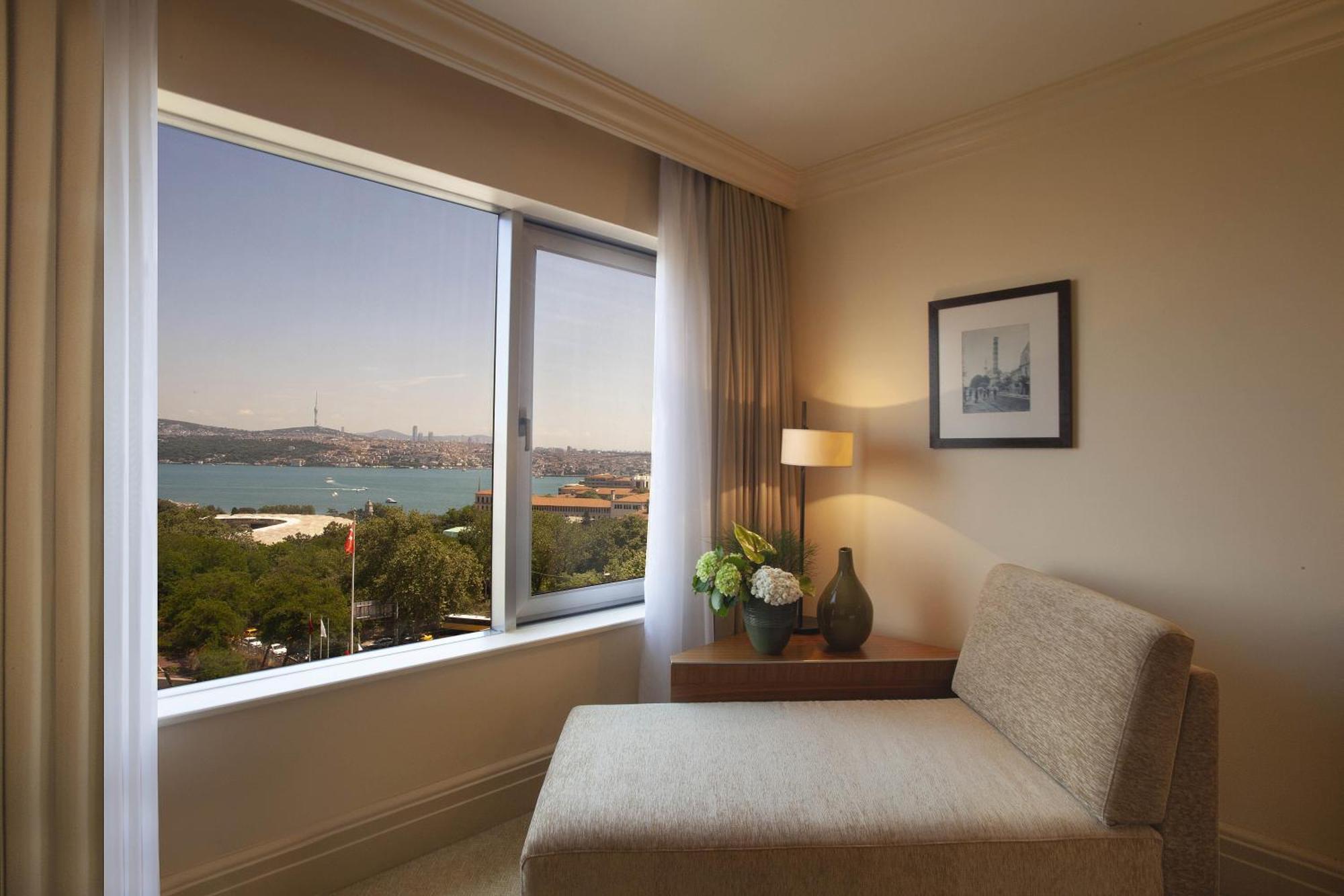 Grand King Suite Bosphorus View Lounge Access